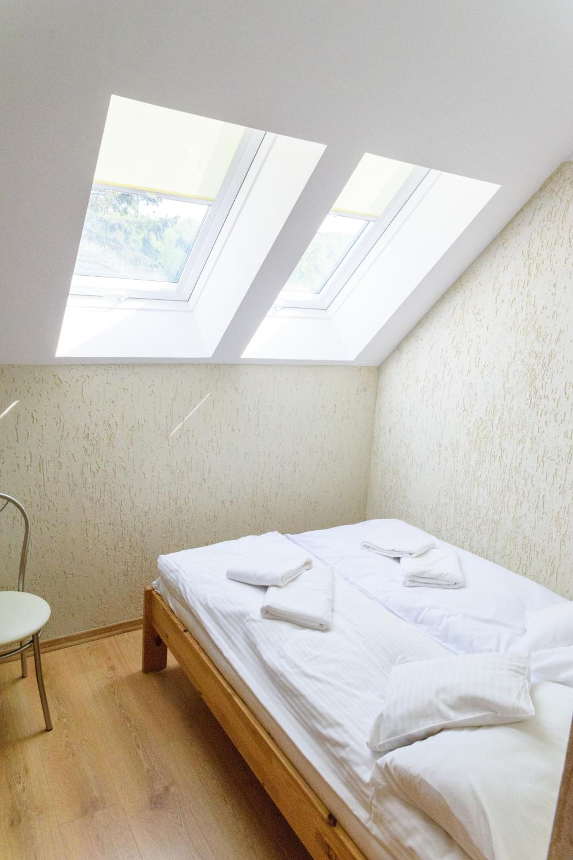 Single Room photo 2