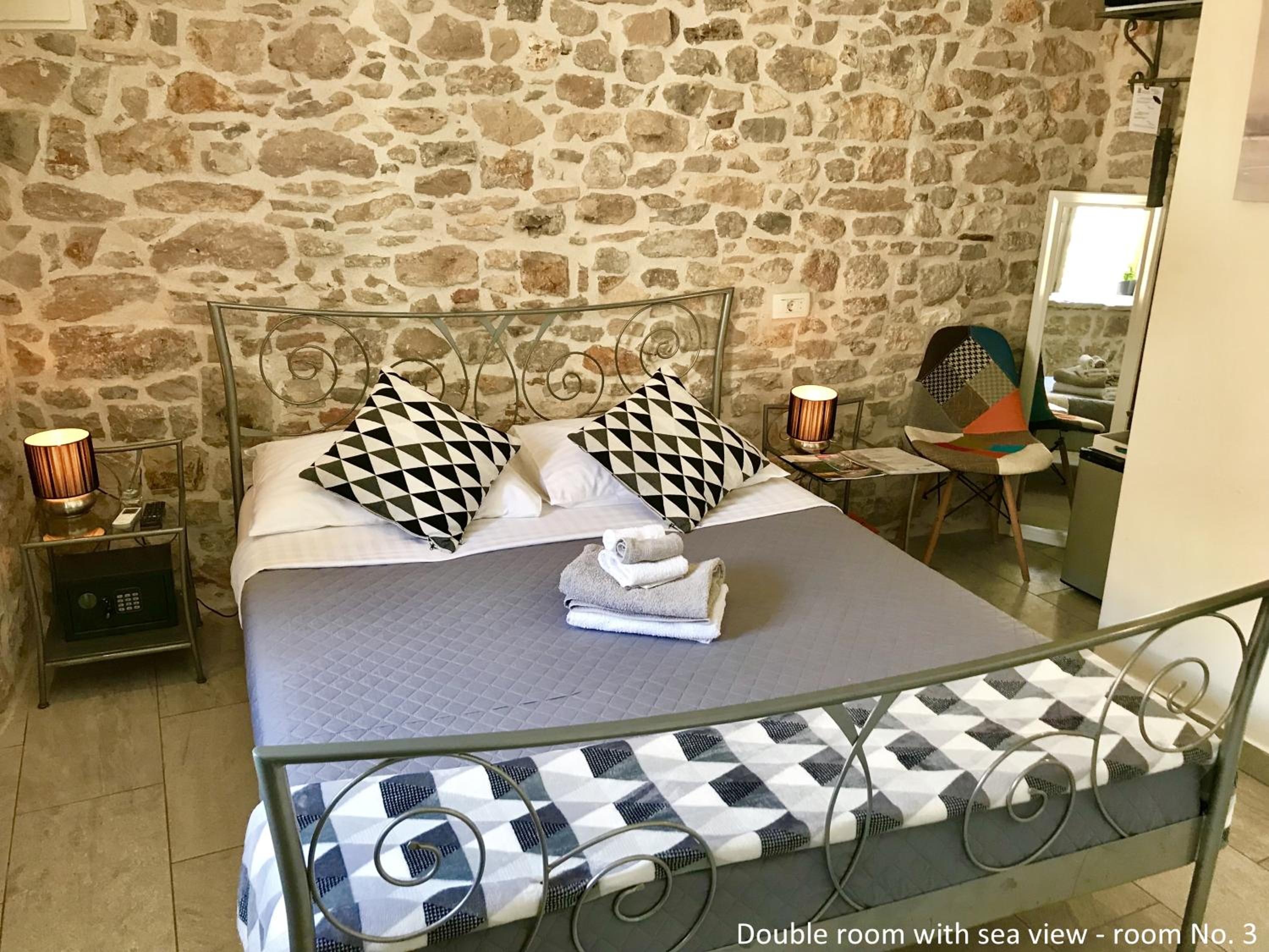 Double Room with Sea View - Photo 50