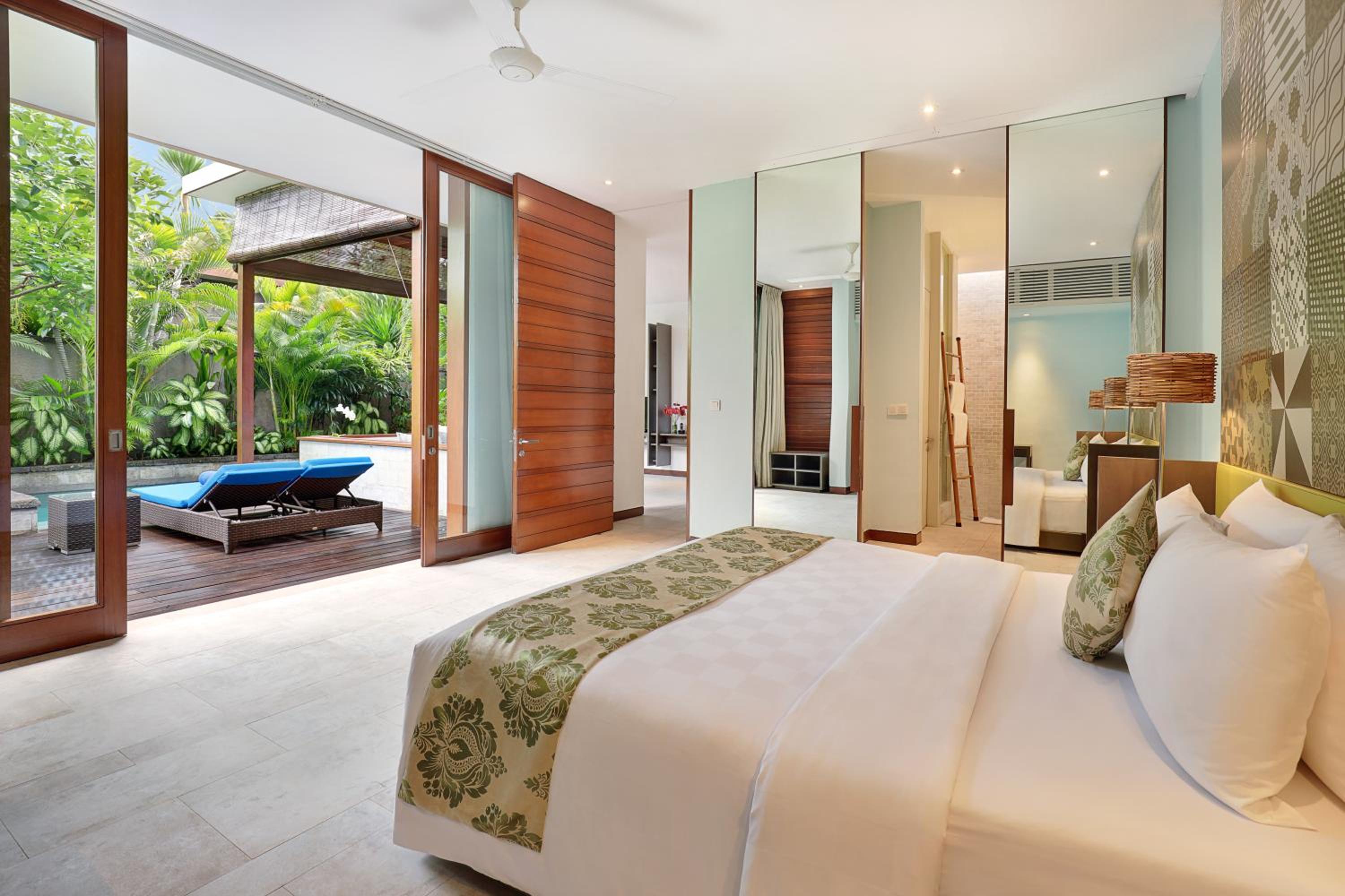 One-Bedroom Villa with Private Pool - Photo 29