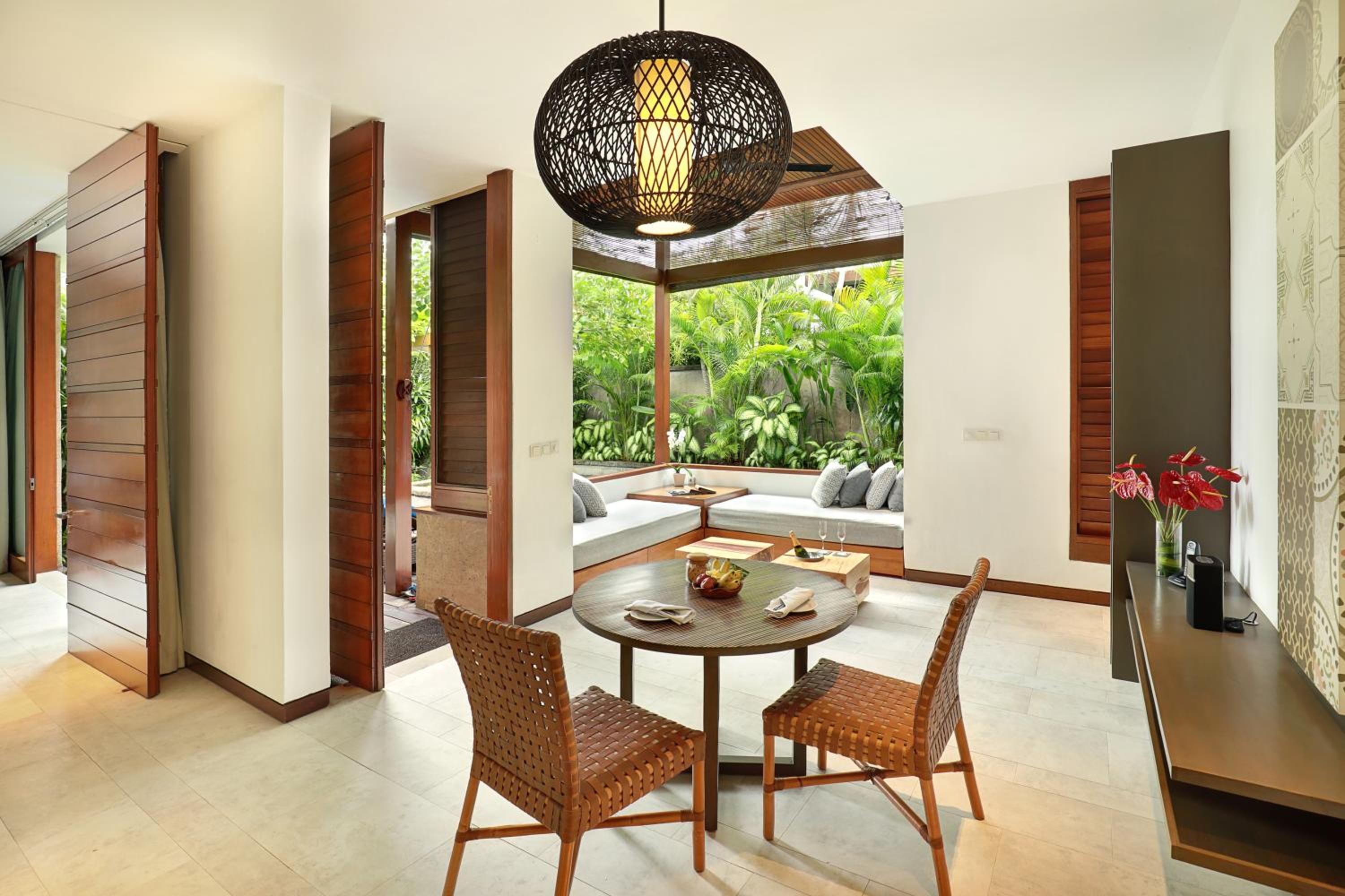 One-Bedroom Villa with Private Pool - Photo 28
