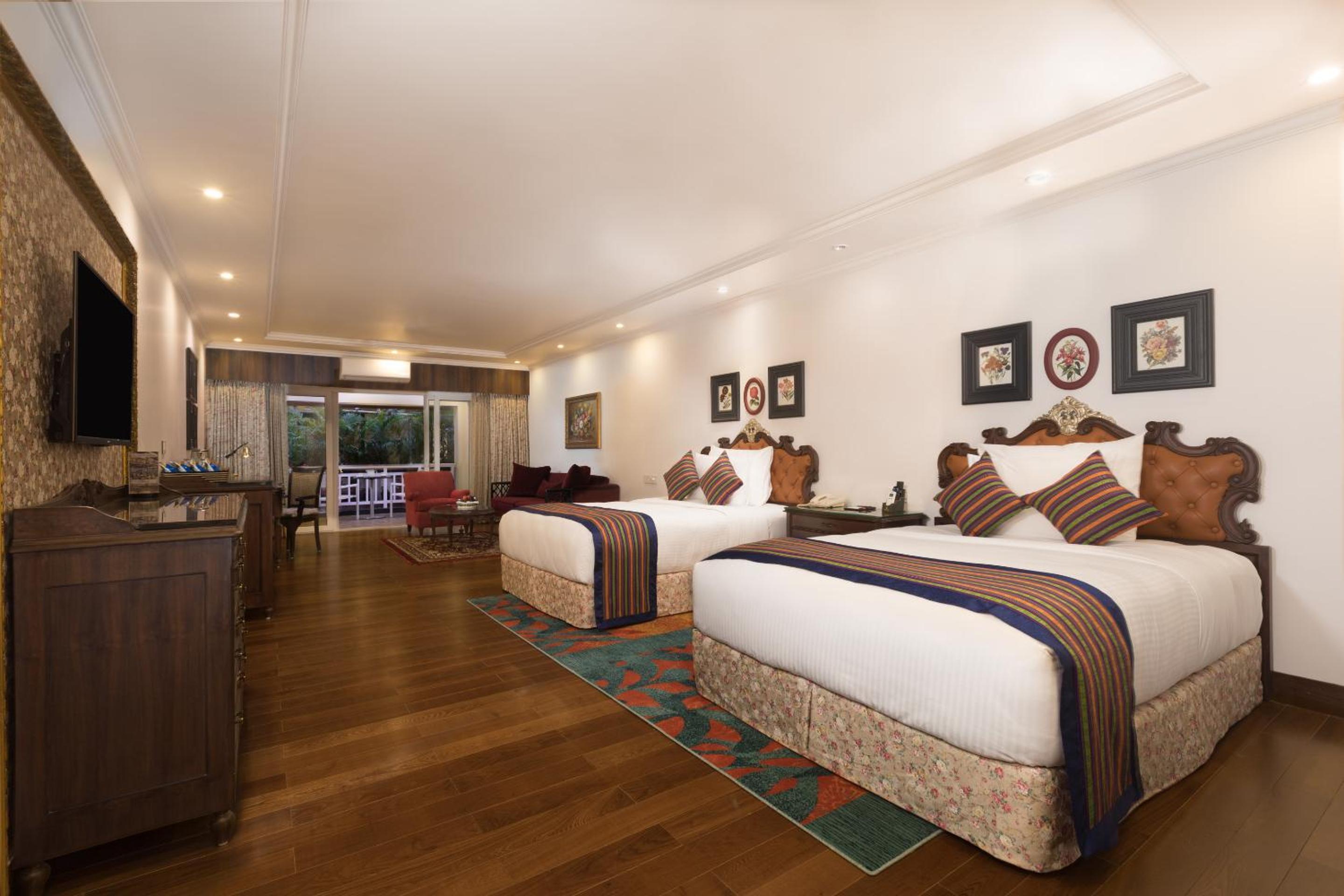 Executive Room - 10% Discount on Foods & Soft Beverages* | 15% Discounts on Laundry Services* | INR 500 spa credit during your stay on selective Massage services. TnC Apply.* | Free Minibar - 2 cans of soft Beverages (Once on Arrival) photo 2
