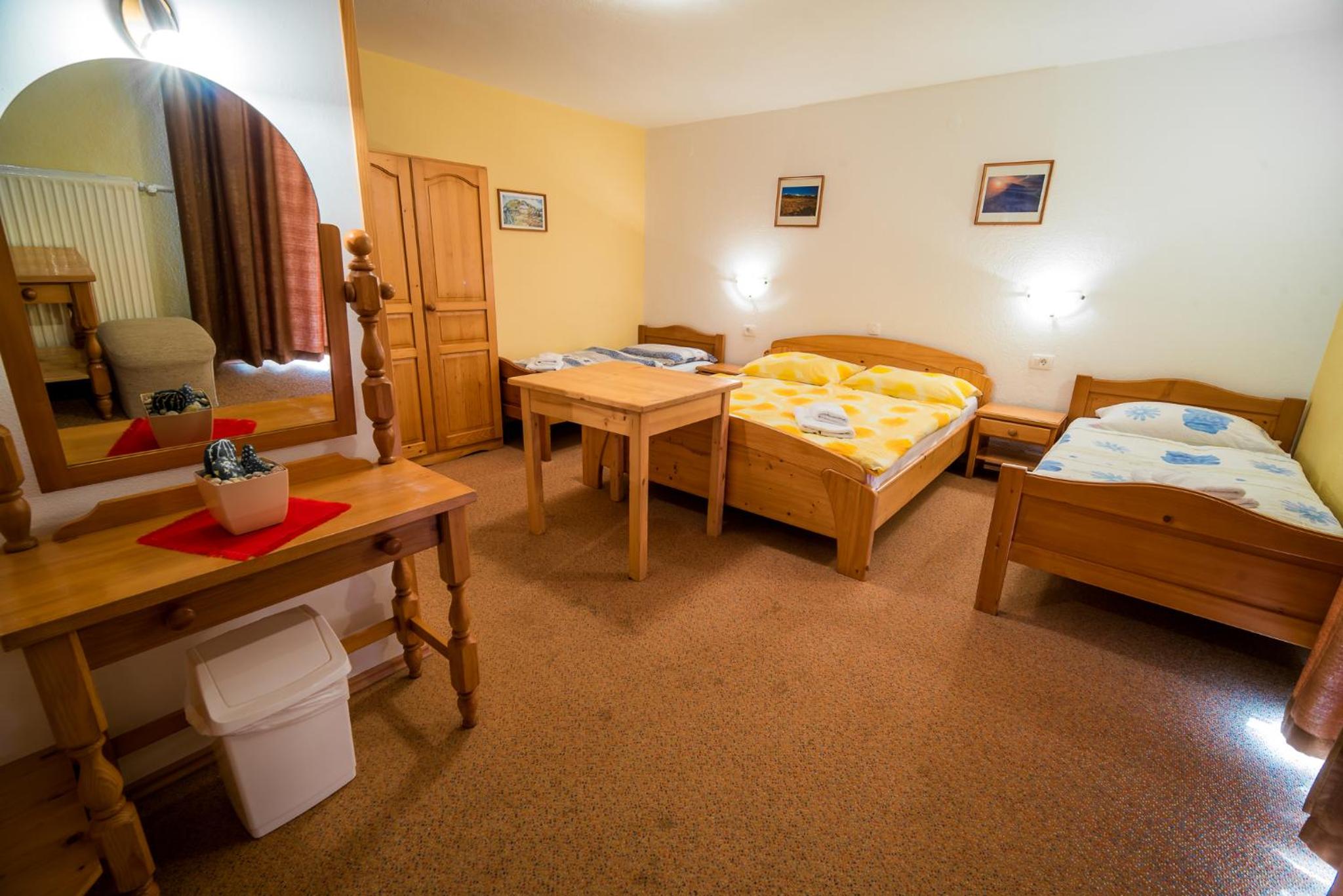 Quadruple Room photo 2