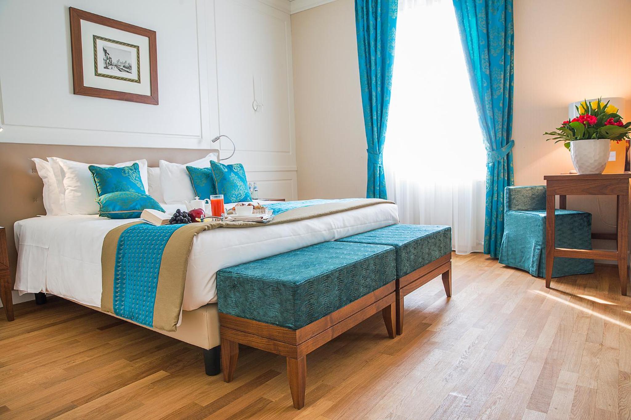 Executive Double Room with Balcony - Photo 1