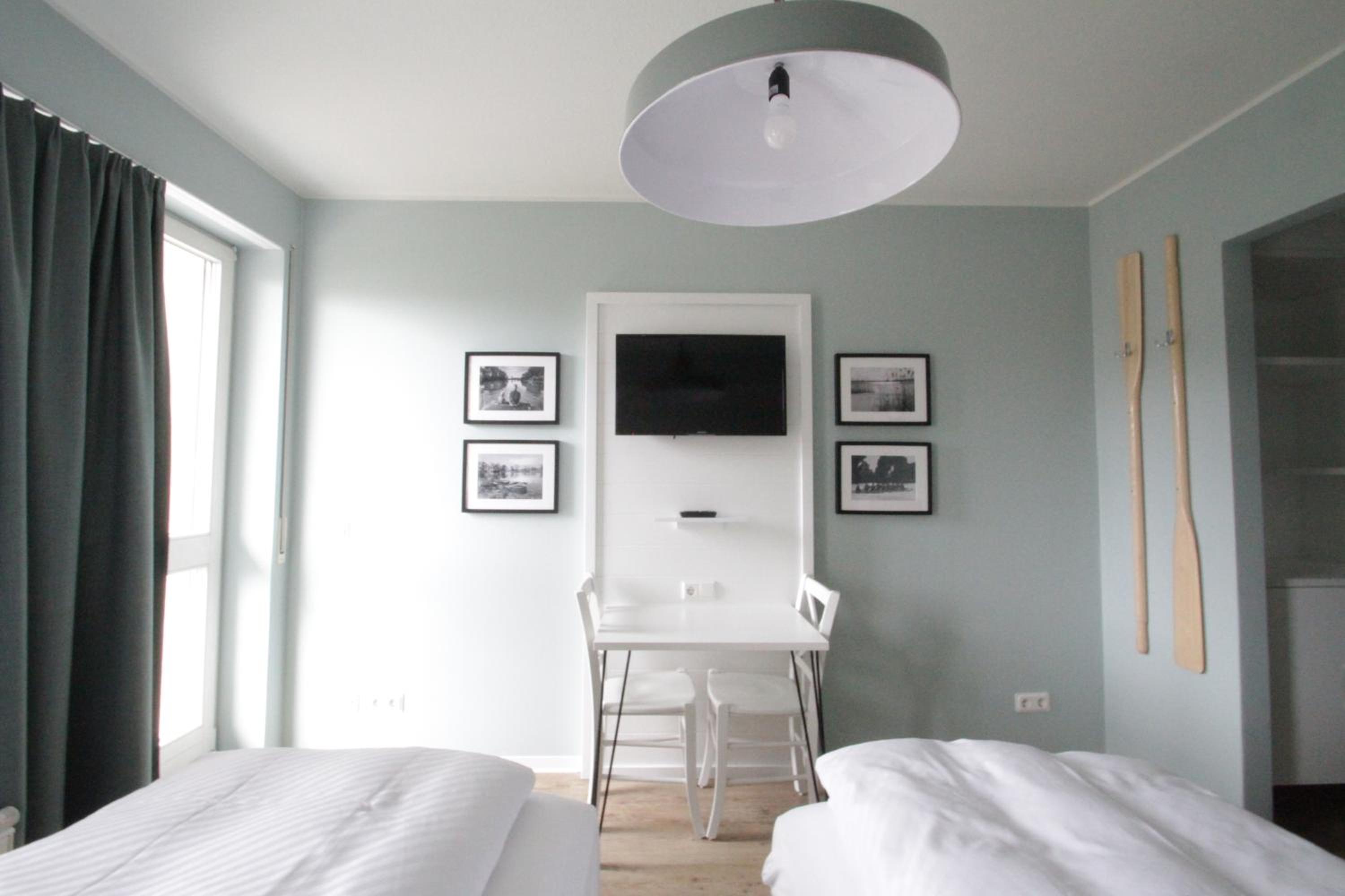 Double or Twin Room with Balcony - Photo 11