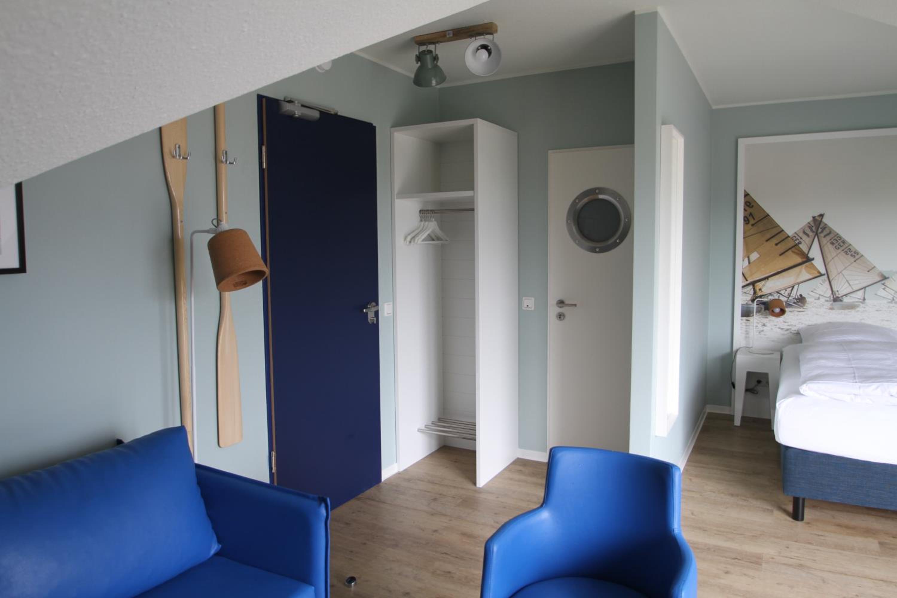 Studio with Balcony - Photo 6