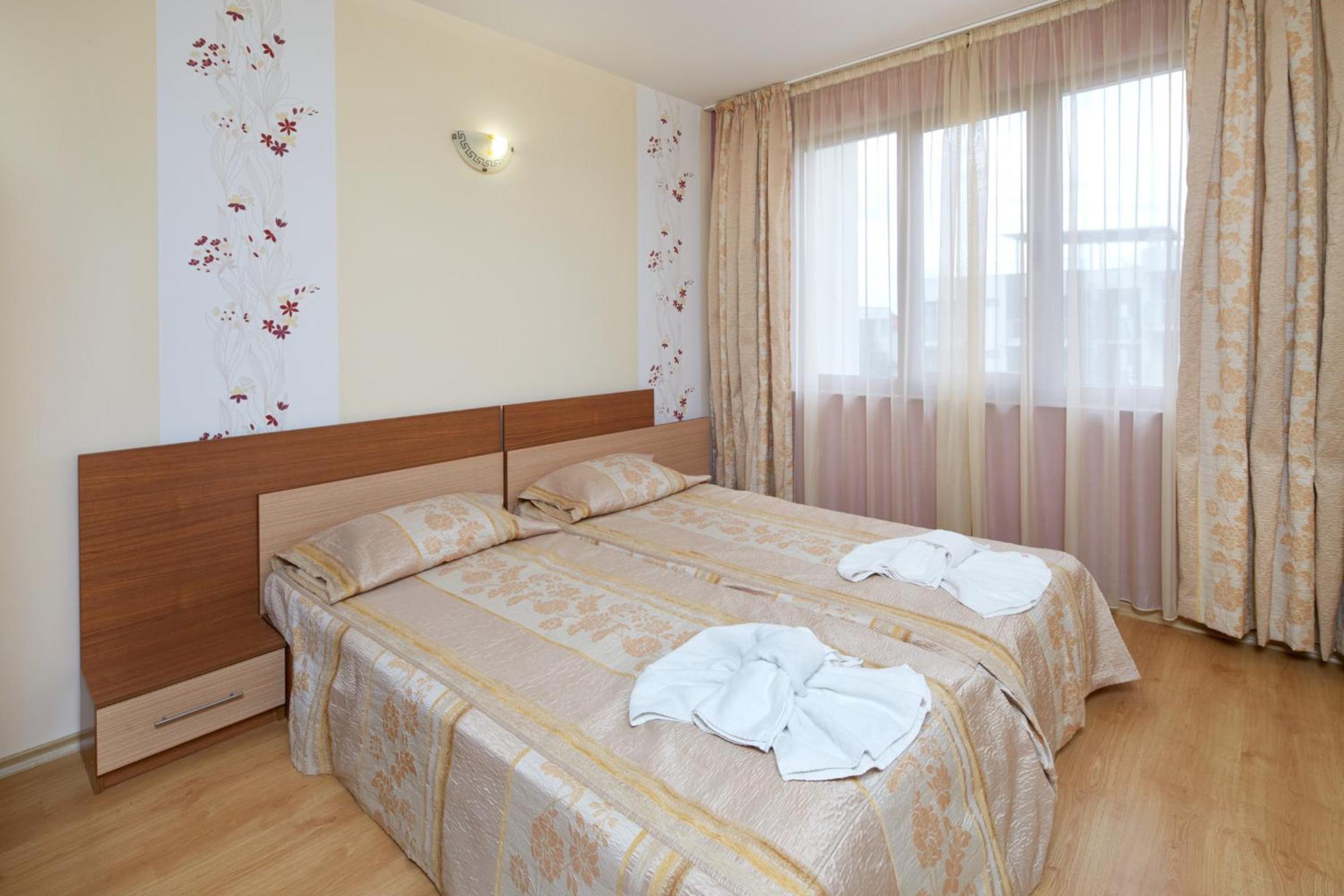 Budget Studio (2 Adults + 1 Child)