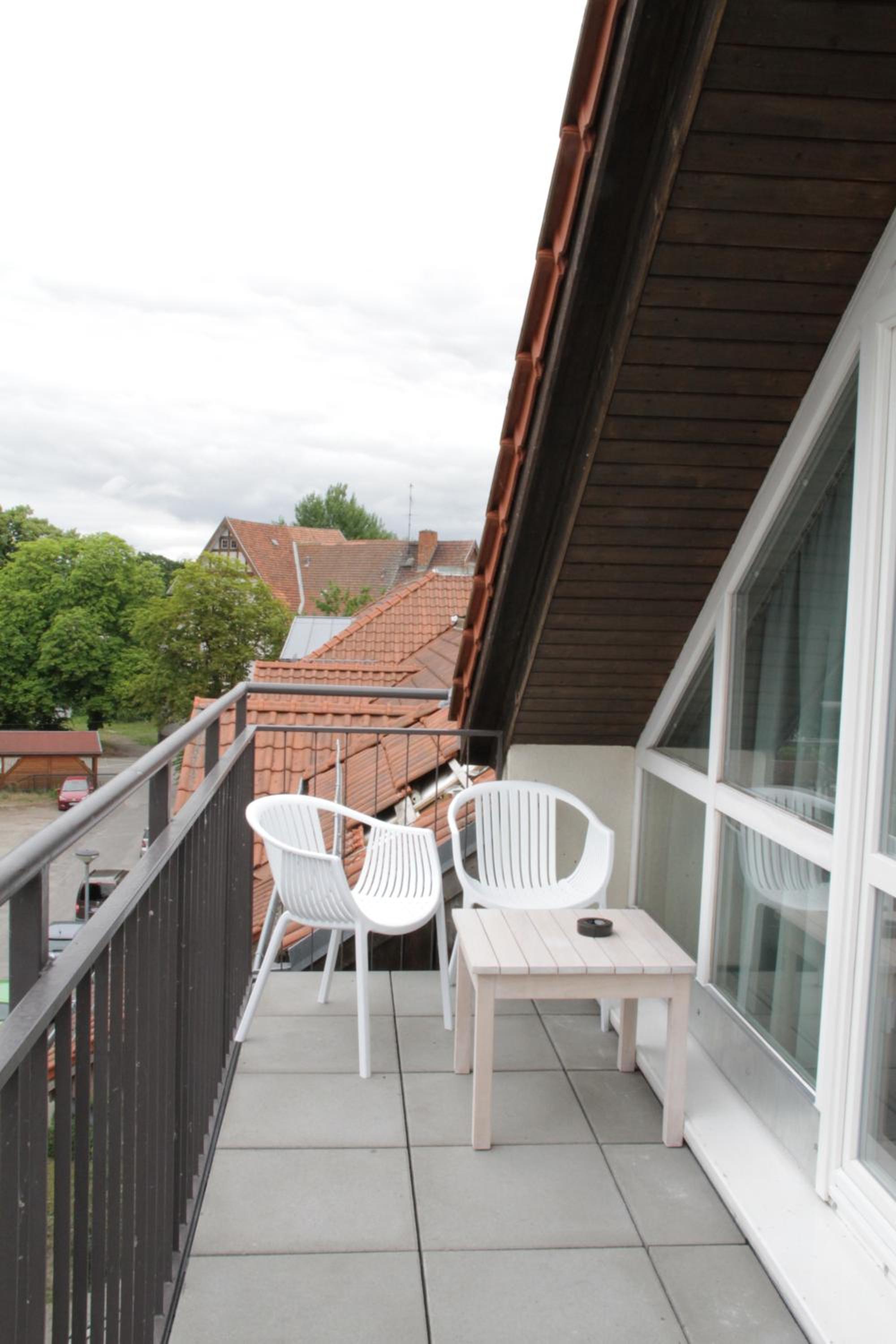 Studio with Balcony - Photo 2