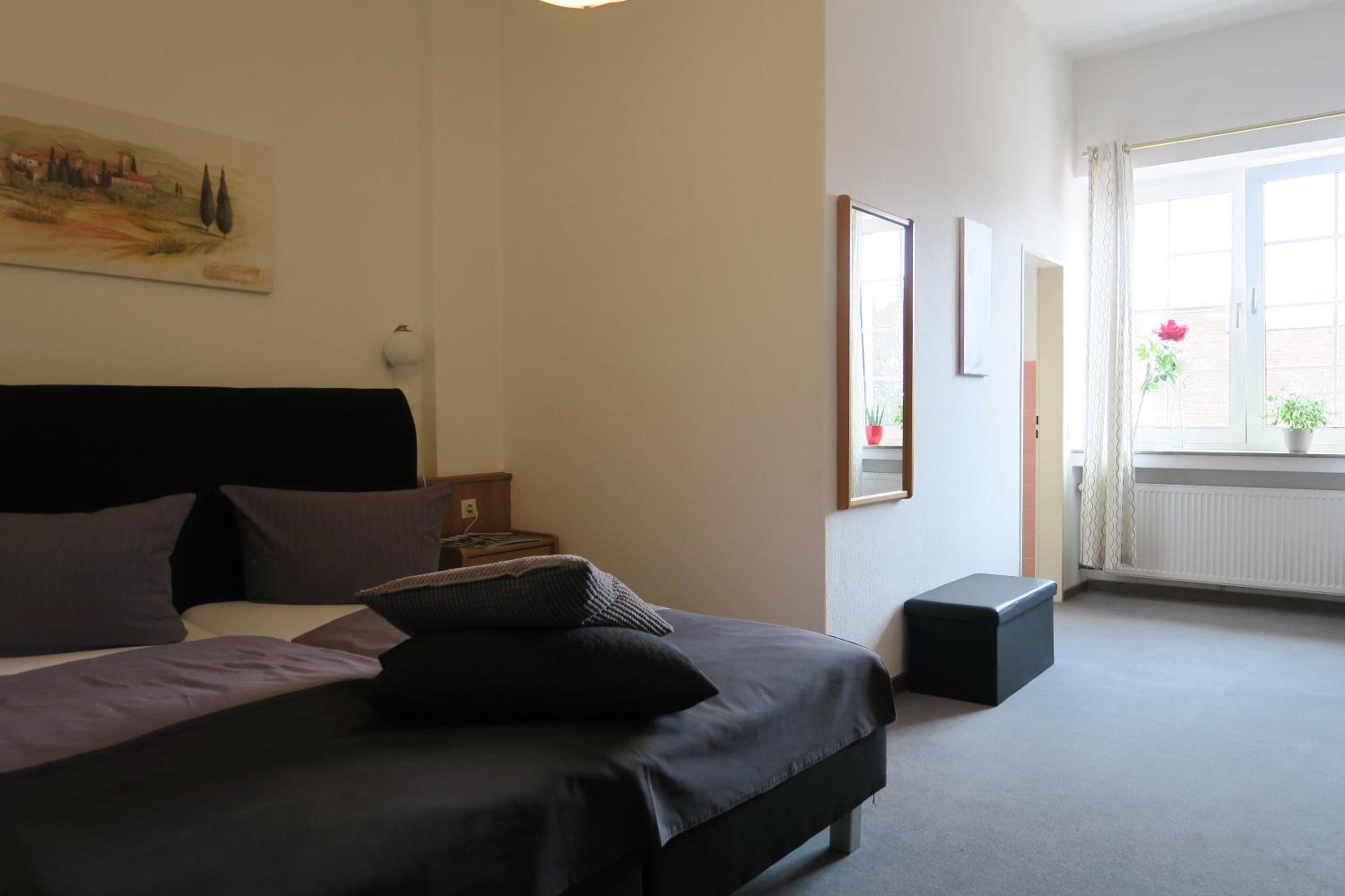 Large Double Room photo 1