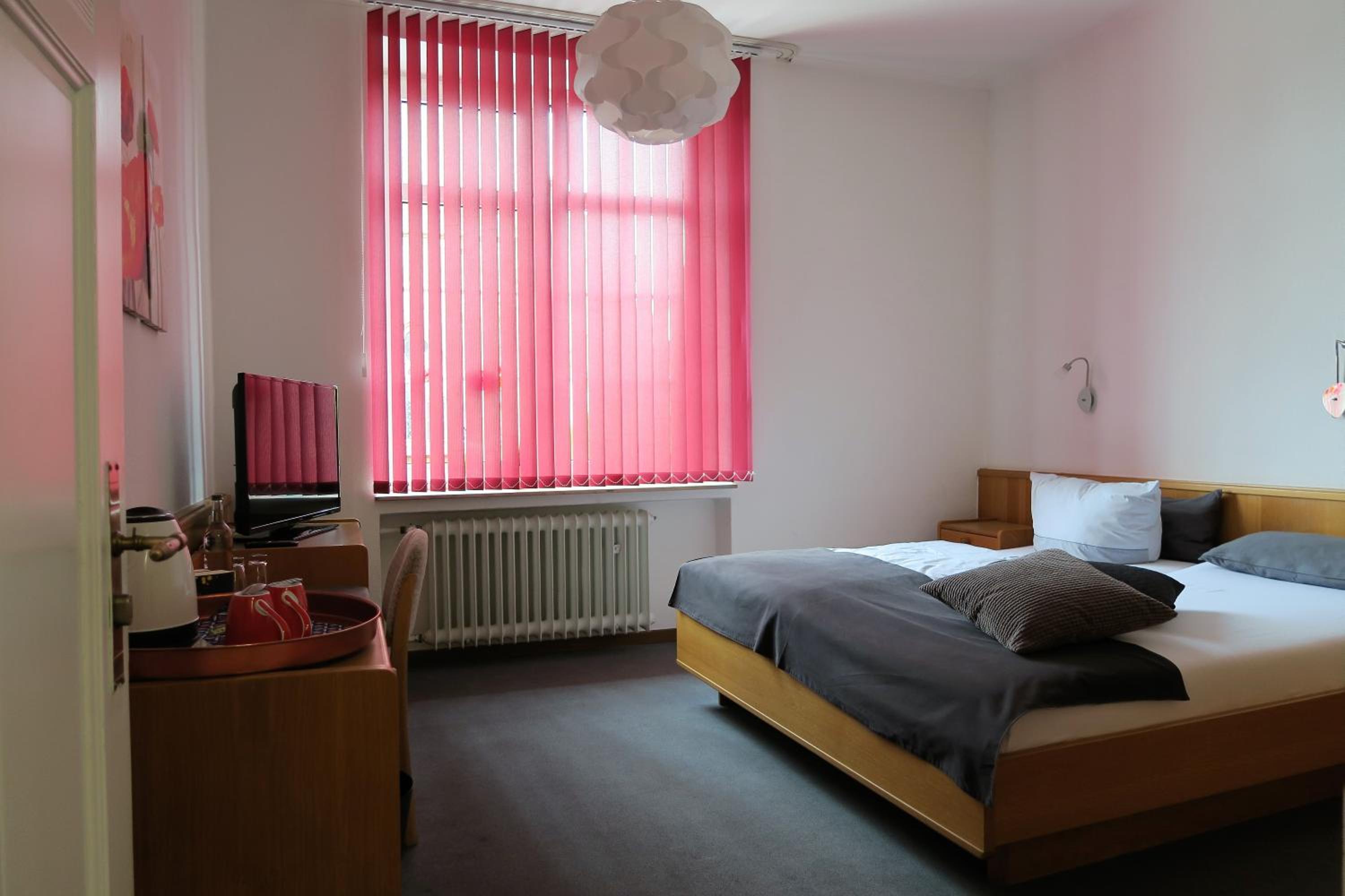 Large Double Room photo 2