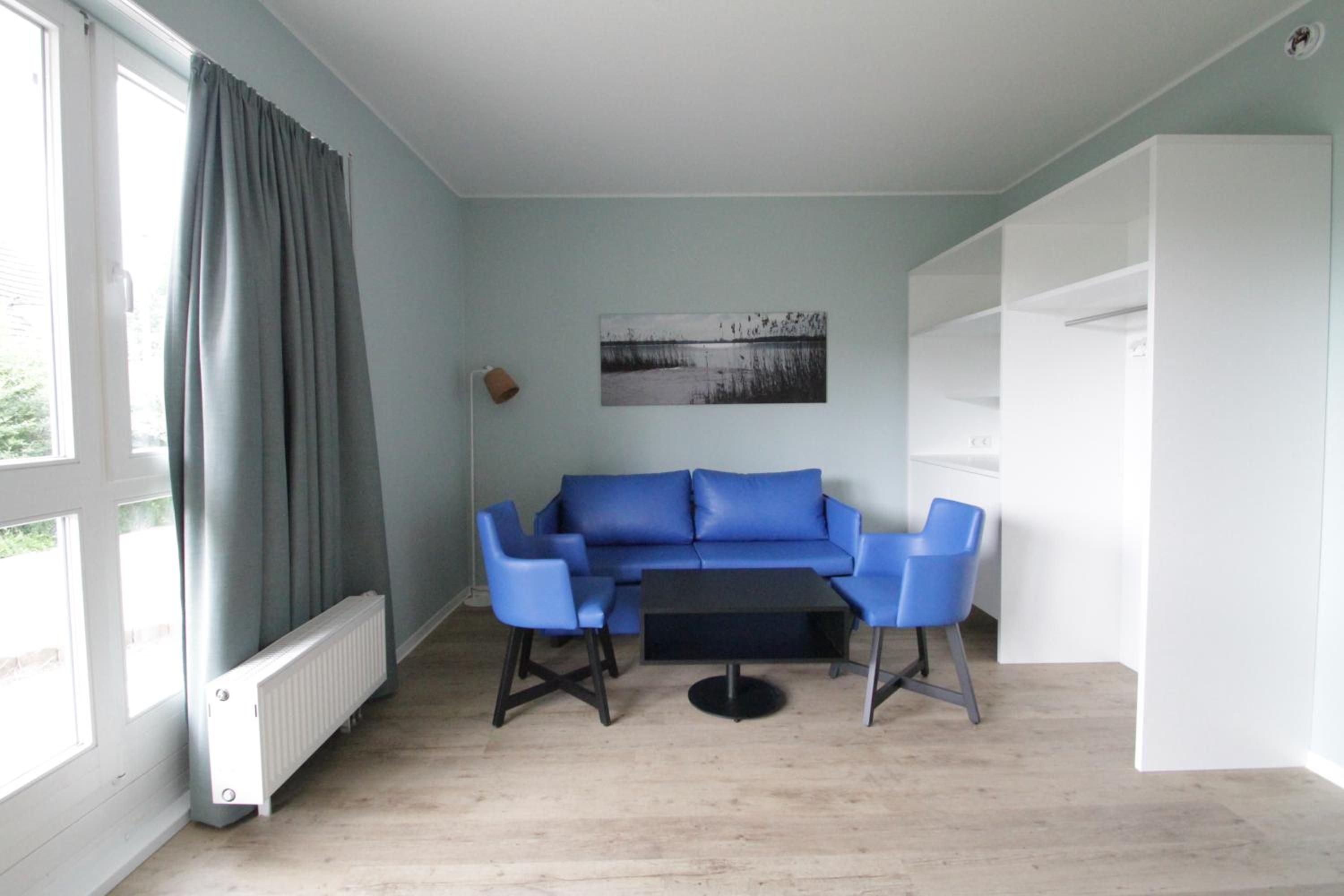 Junior Suite with Balcony - Photo 9