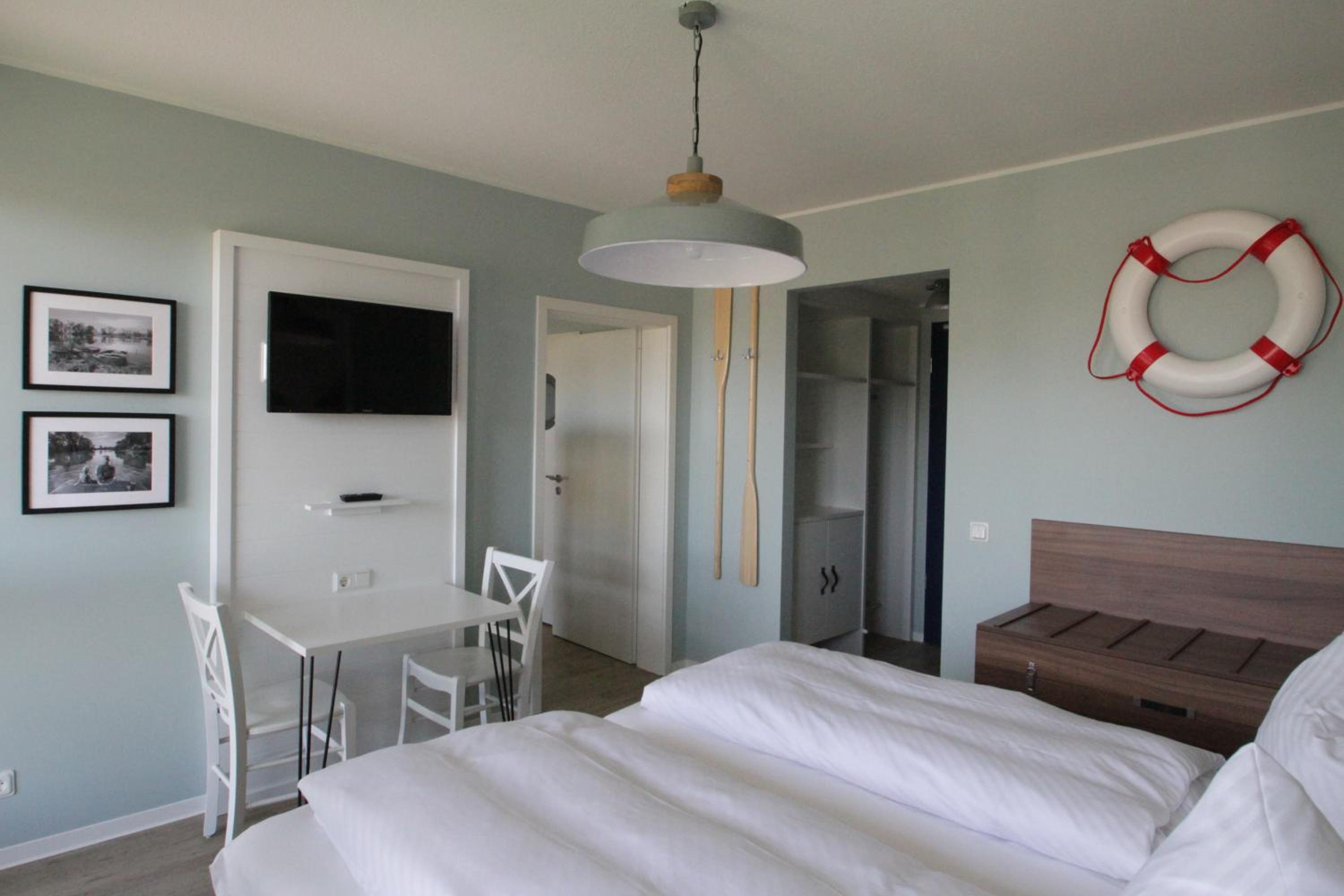 Family Room with Balcony - Photo 2