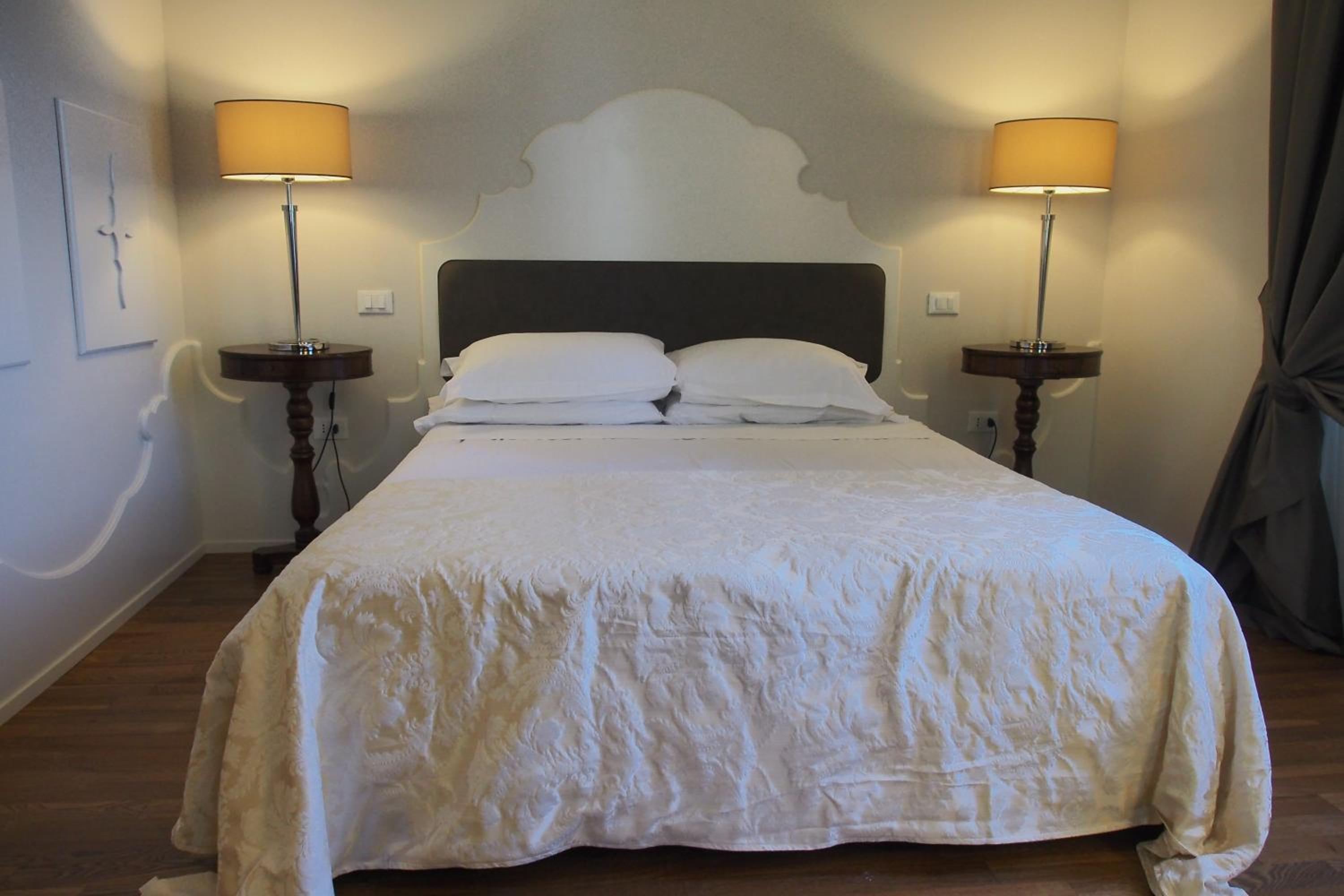 Double or Twin Room photo 1