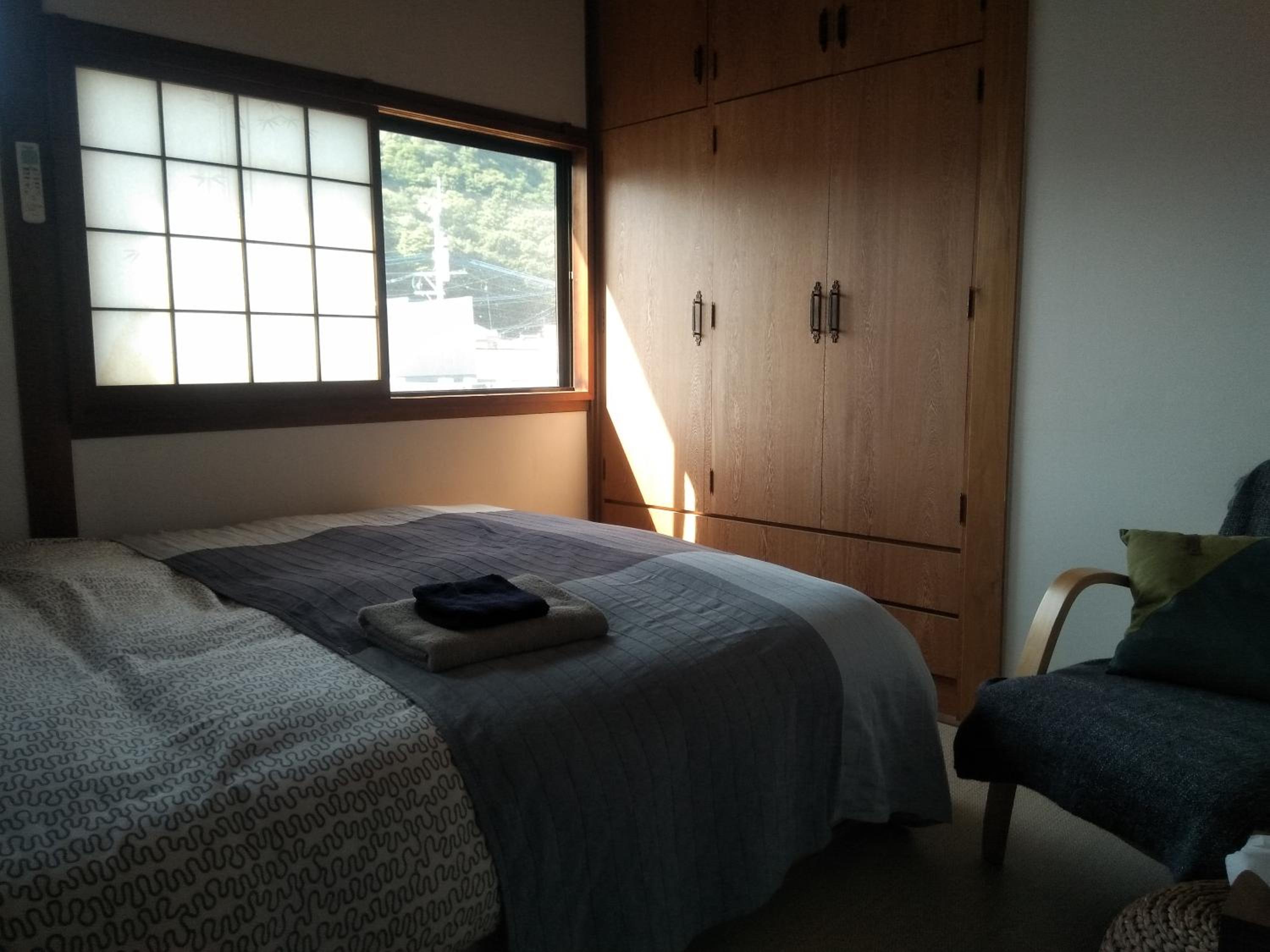 Double Room with Shared Bathroom photo 2