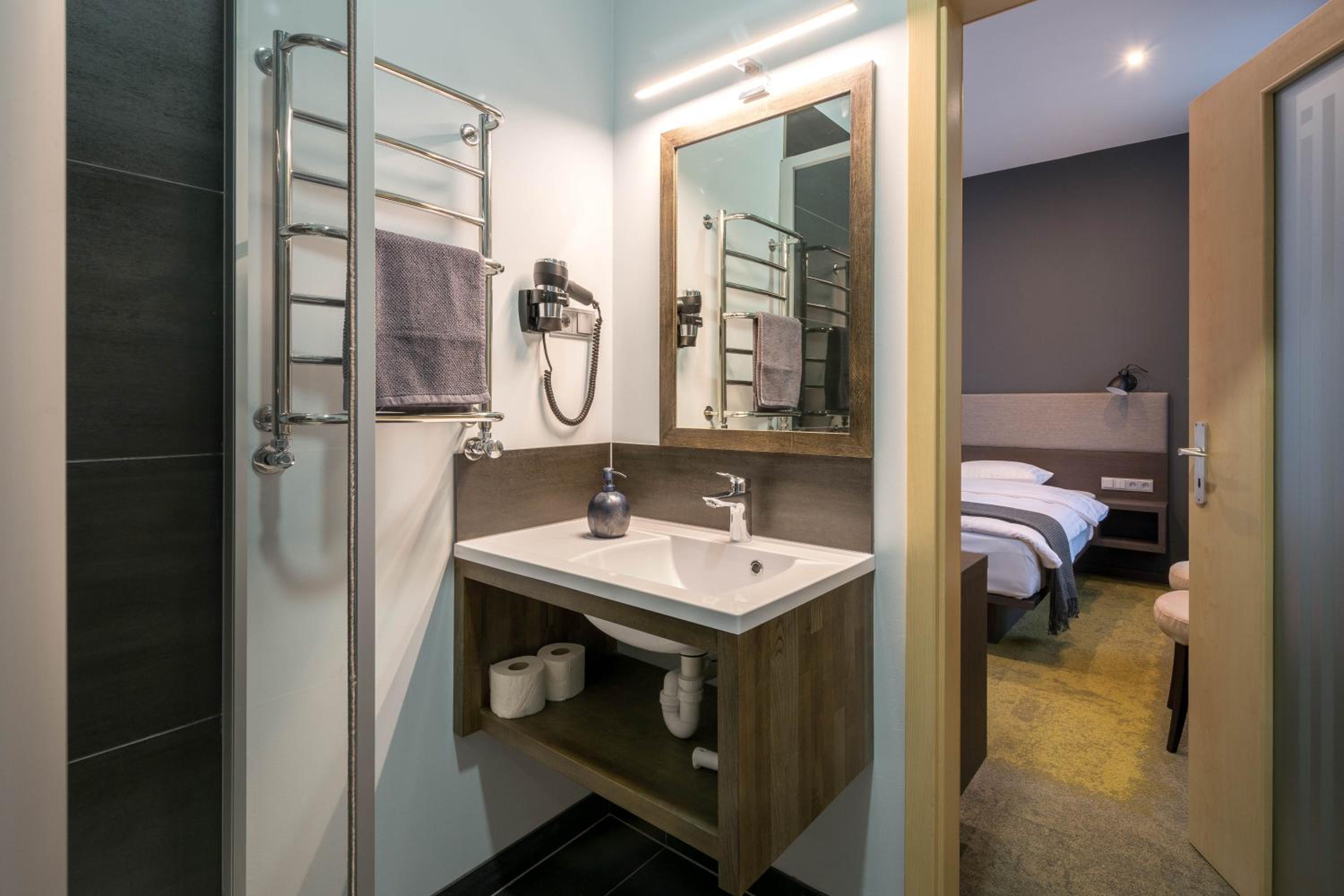 Deluxe Double Room - Photo 6