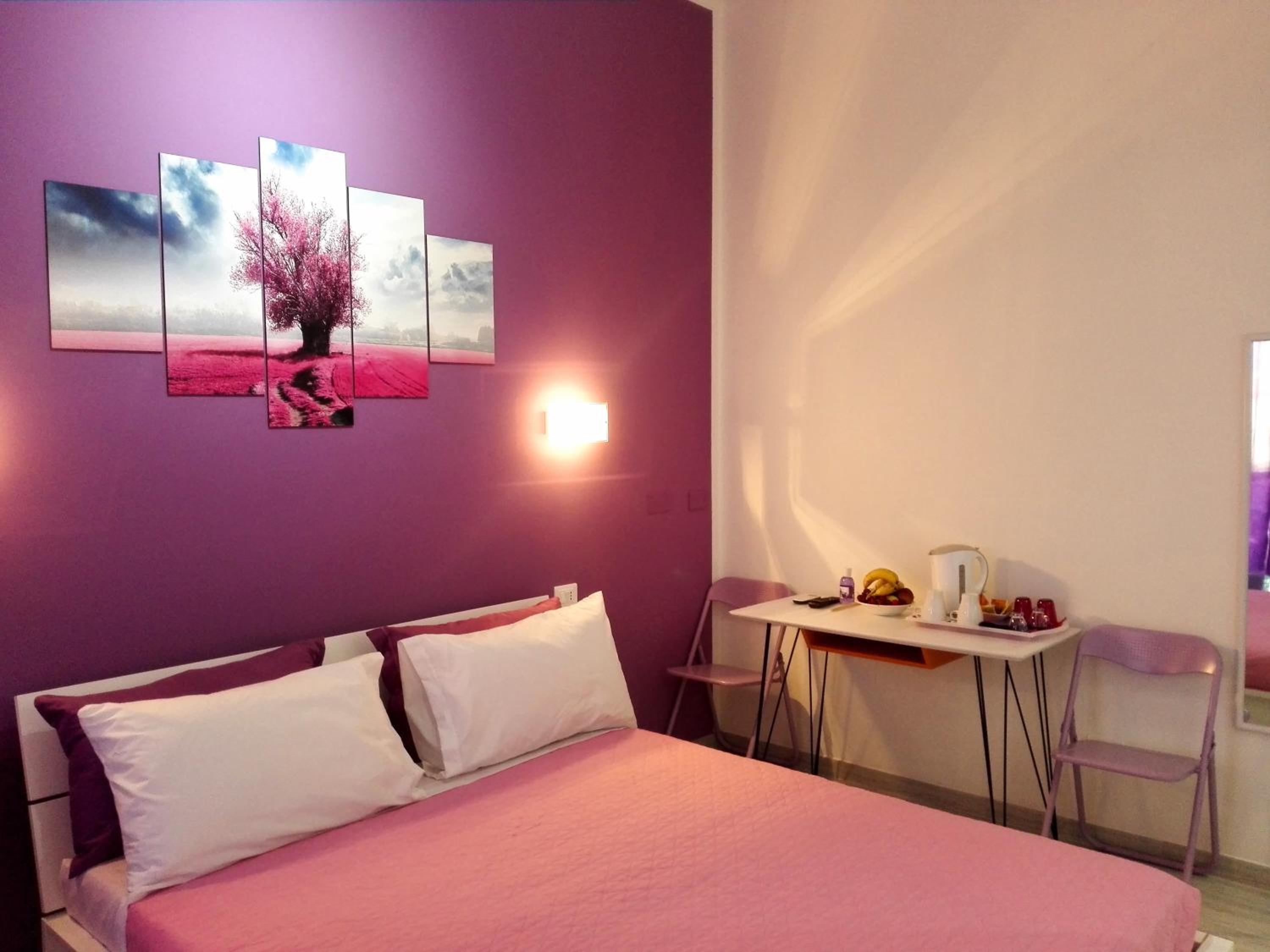 Triple Room with Balcony - Photo 8