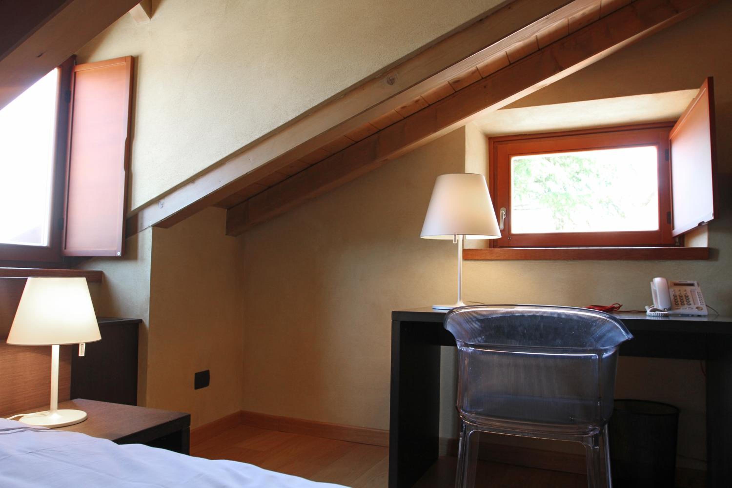 Standard Double Room photo 3