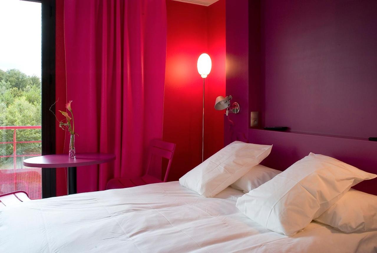 Standard Double Room - Photo 8