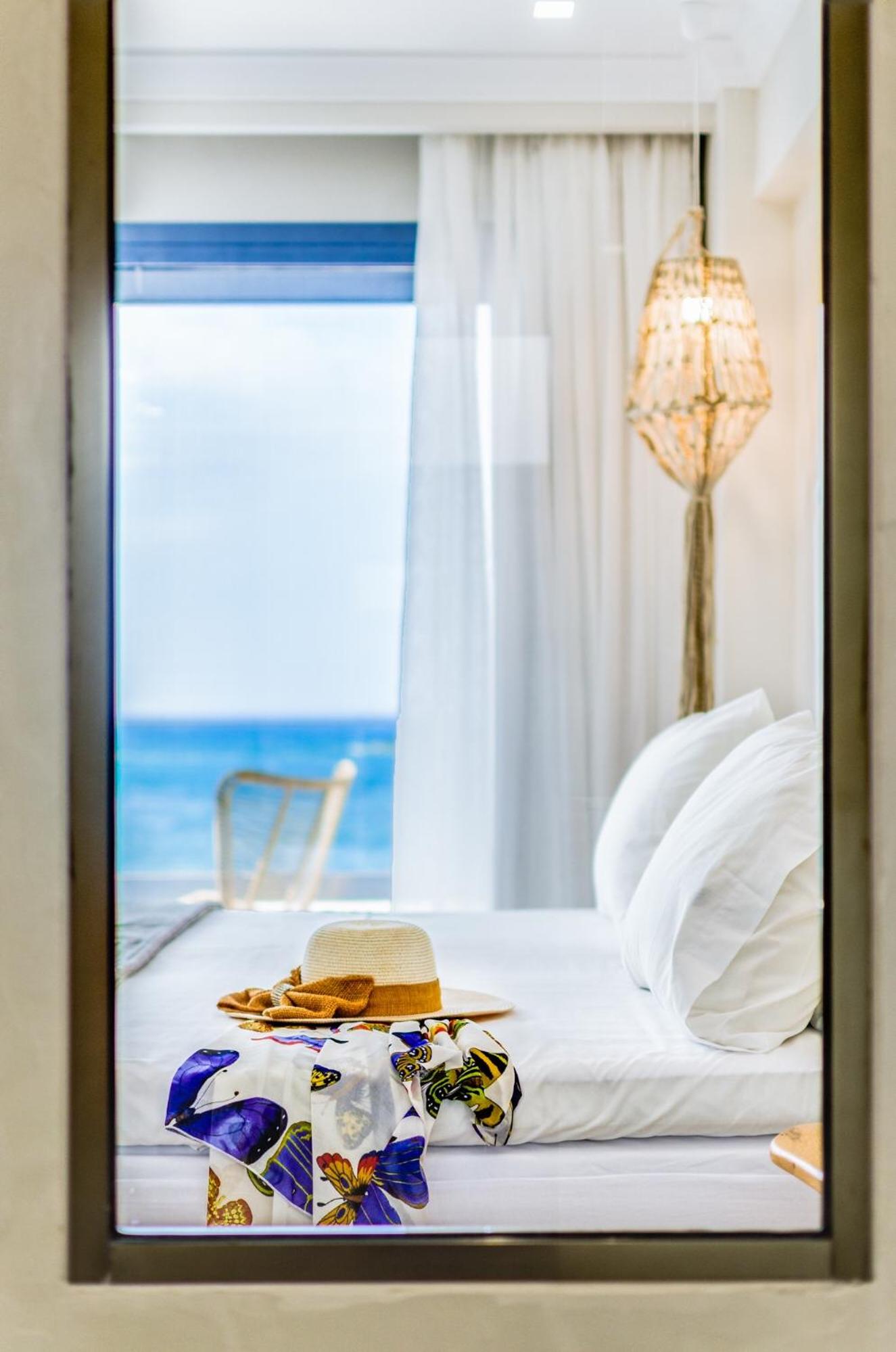 Suite with Sea View - Photo 5