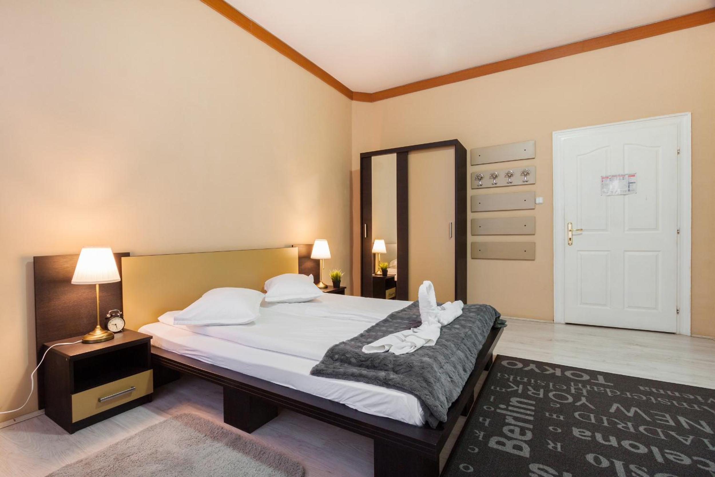 Deluxe Double Room with Balcony photo 1