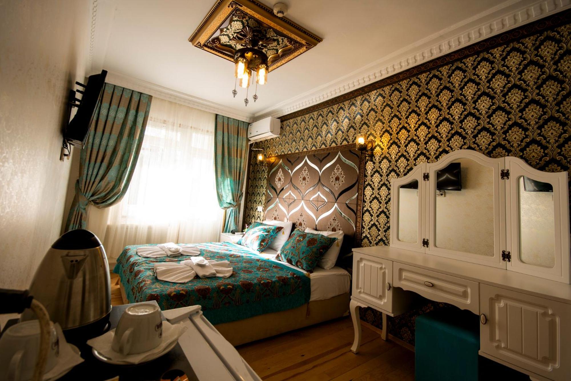 Superior Double Room with Balcony photo 1