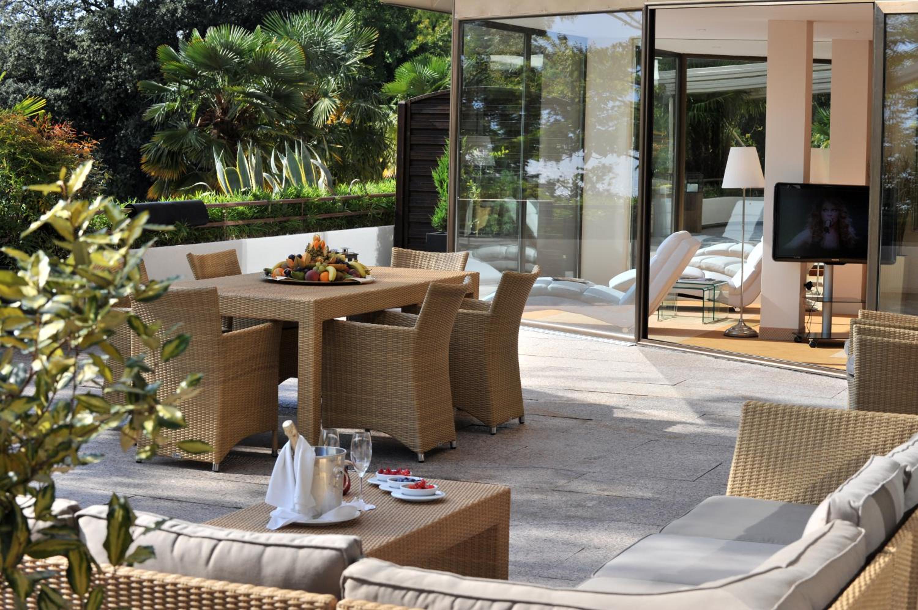 Royal Suite with Lake View and Terrace