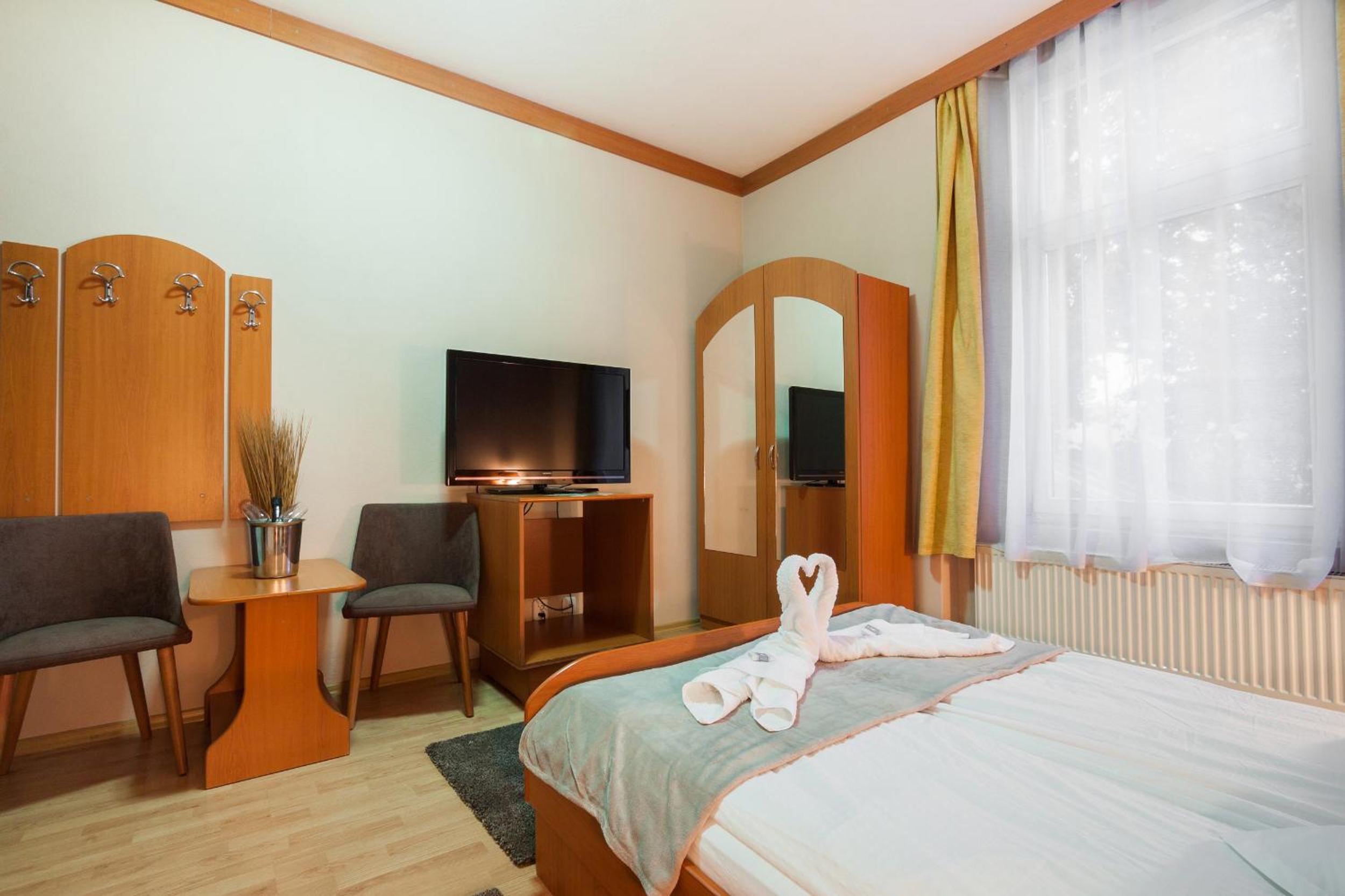 Double Room photo 3