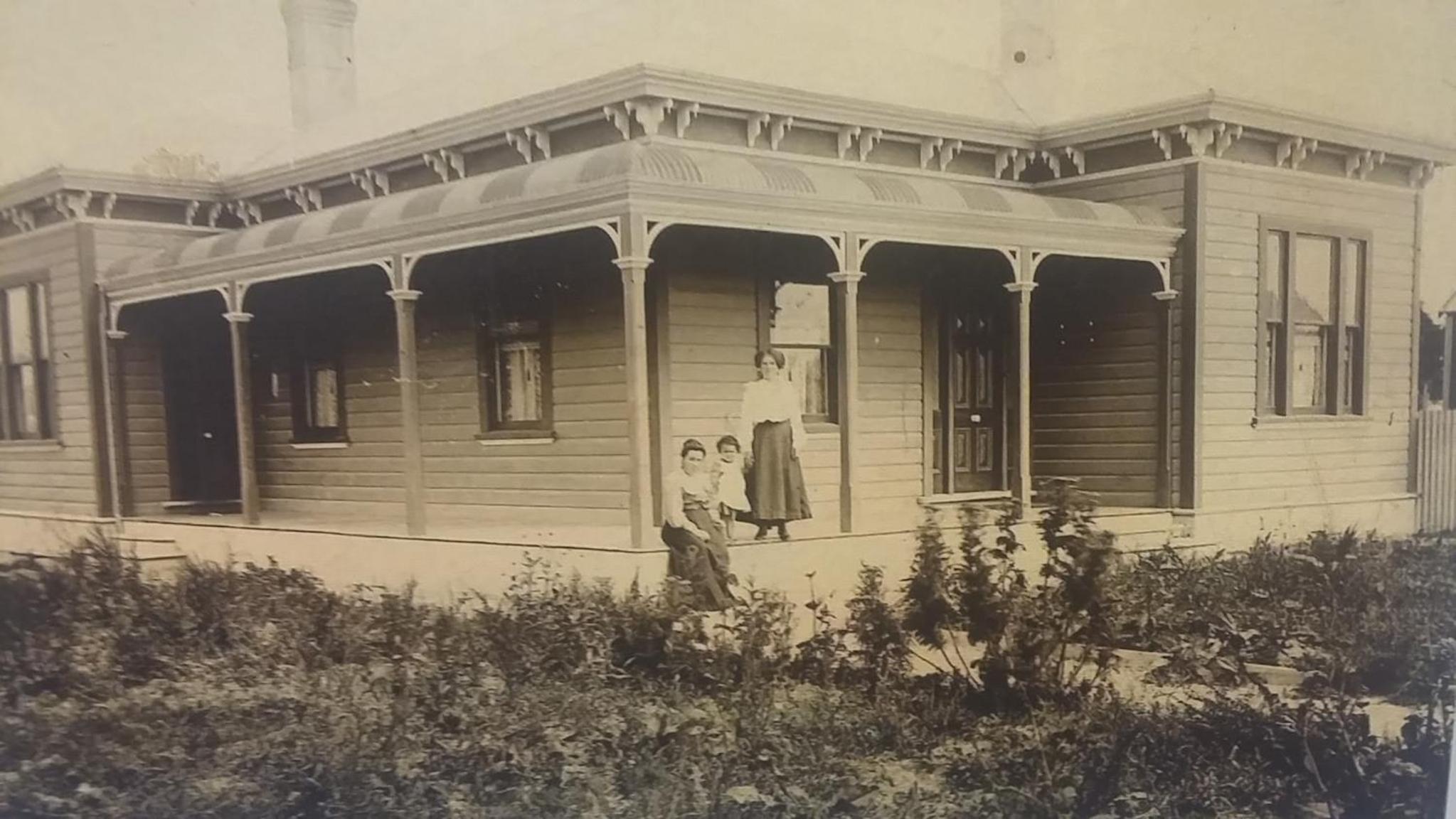 Studio (3 Adults) - Photo 16