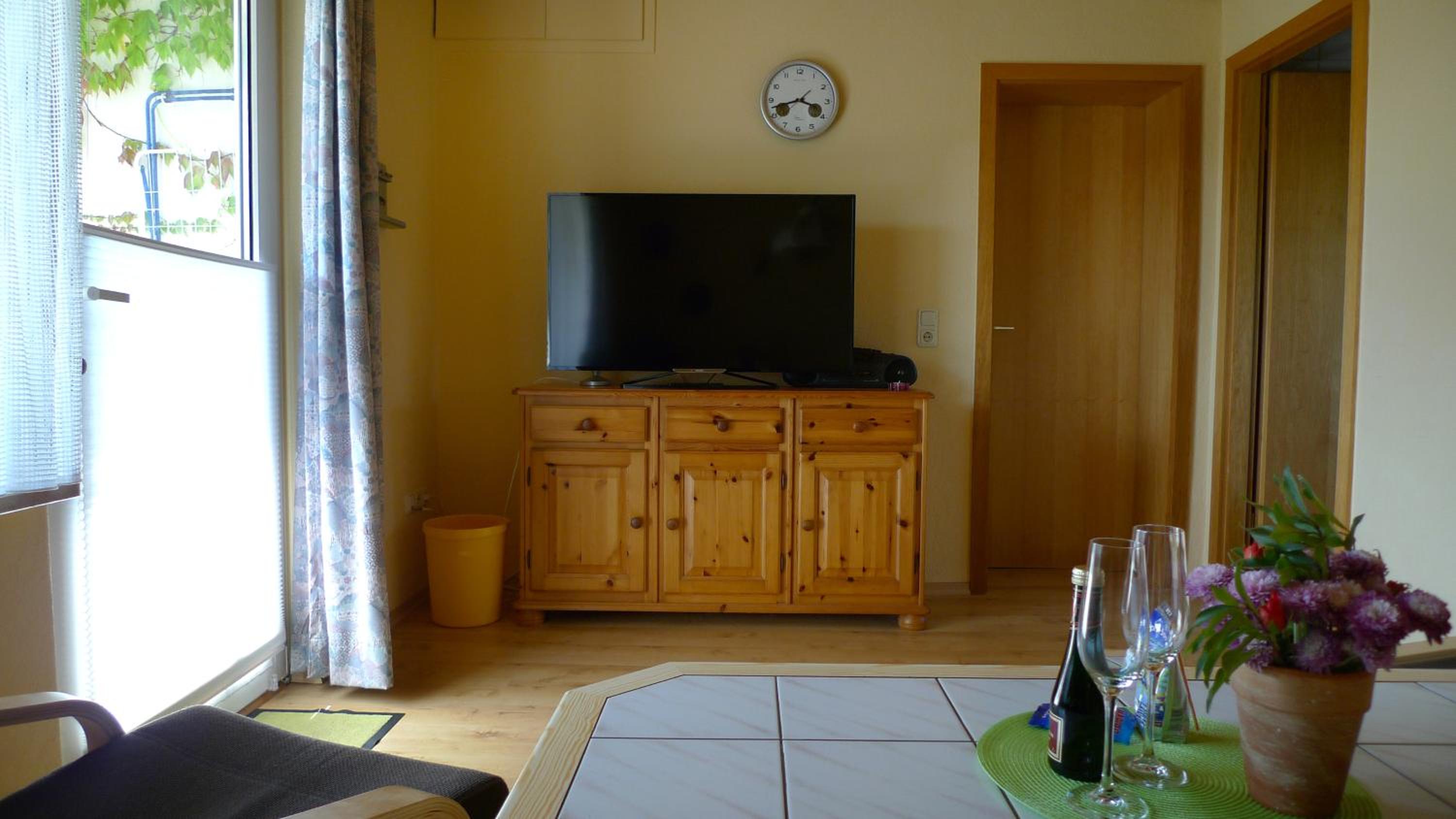 Two-Bedroom House photo 3