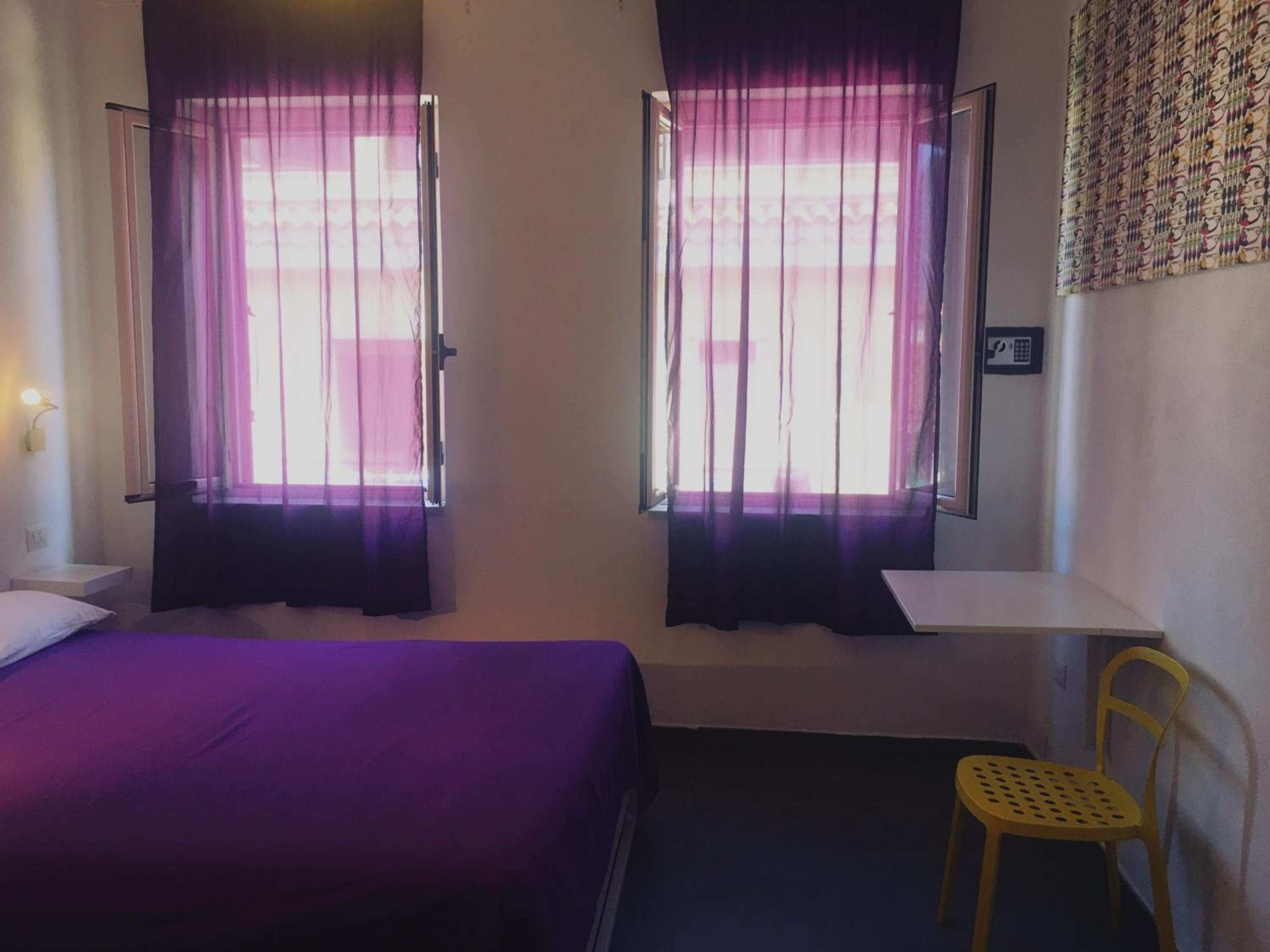 Standard Double Room photo 3