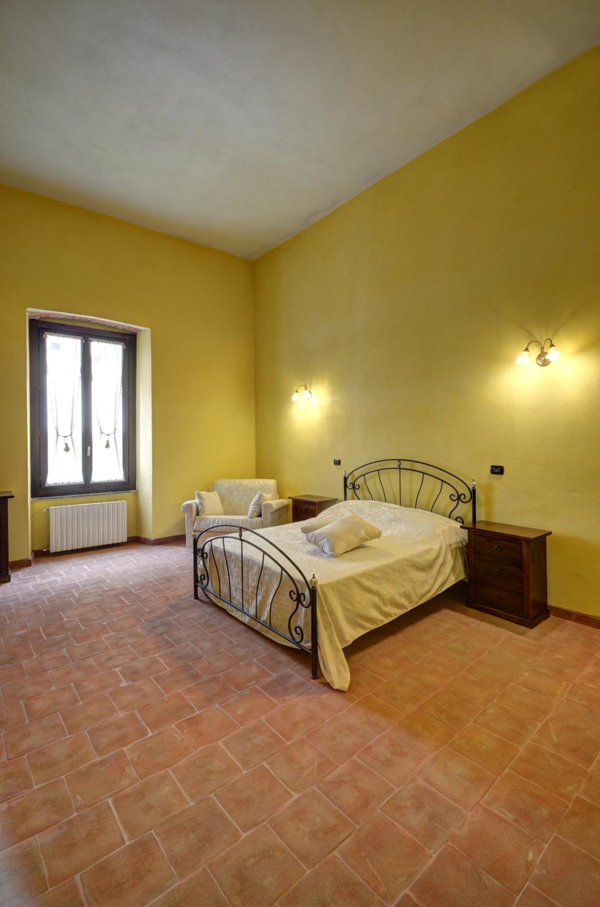 Double Room with Patio photo 1