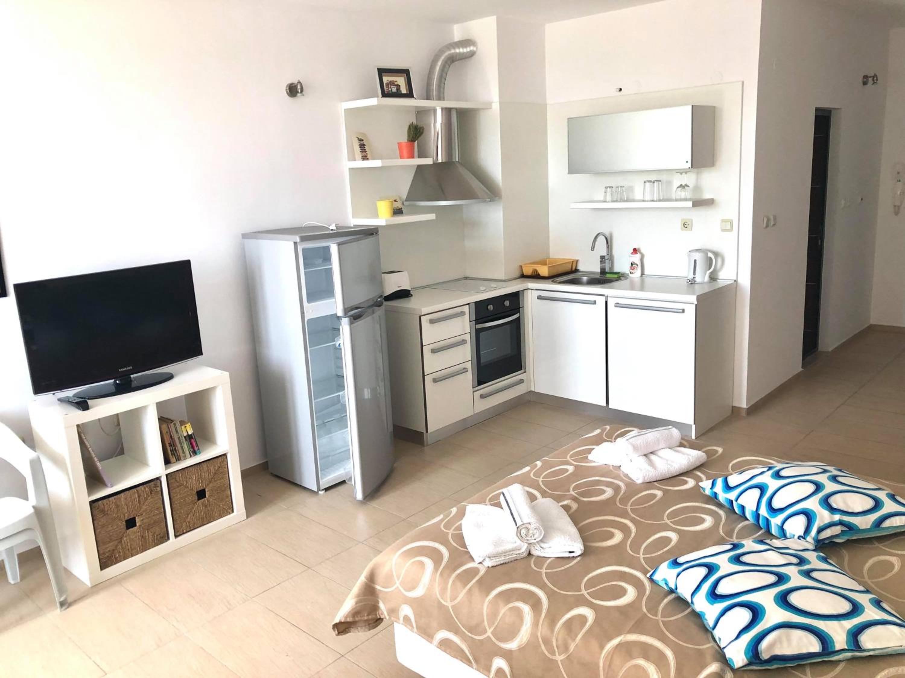 Deluxe Studio with Sea View with Free Parking photo 2