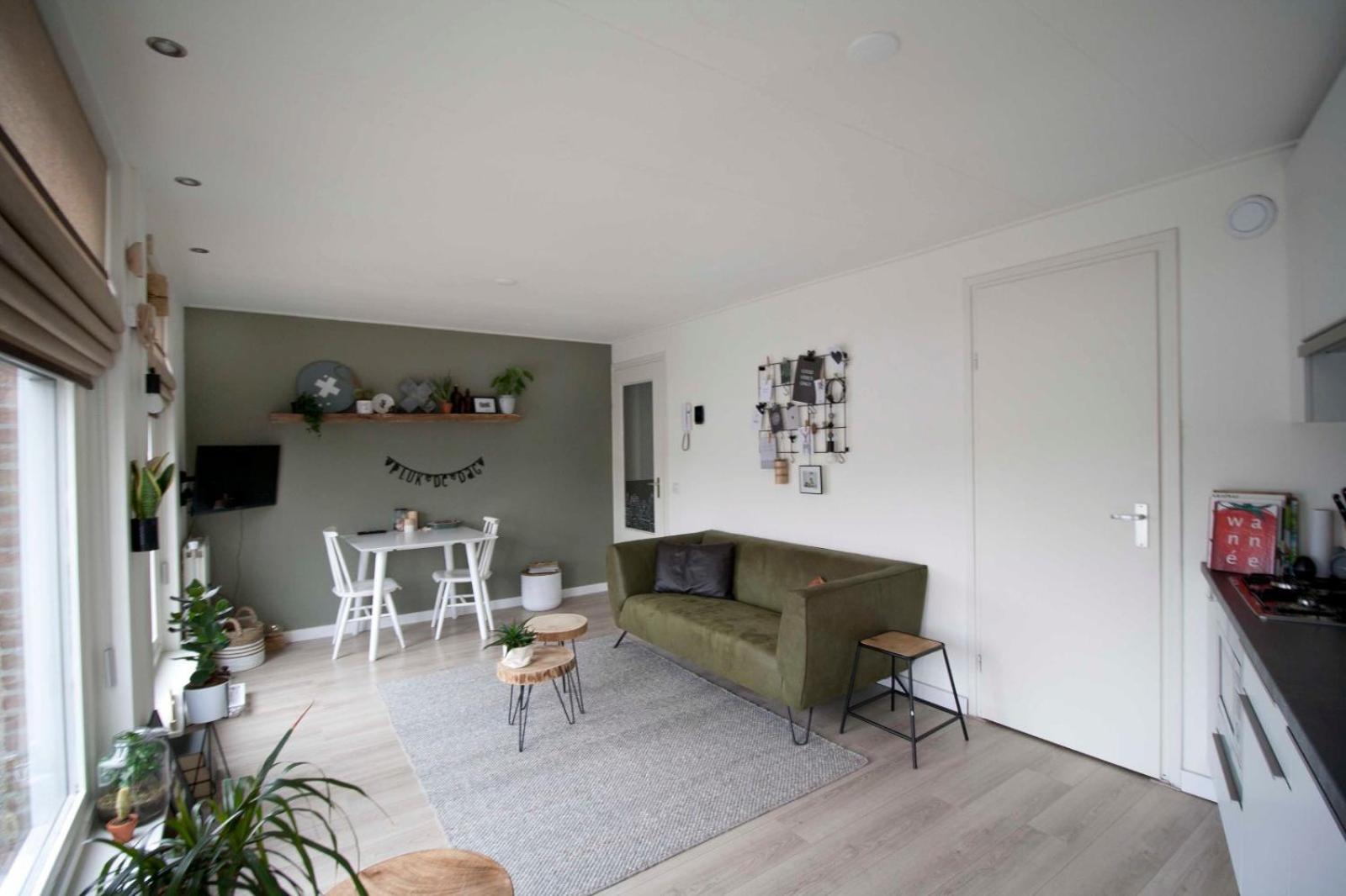 One-Bedroom Apartment - Photo 1