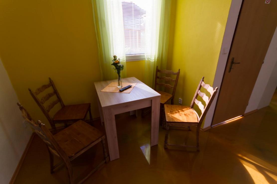Apartment - Photo 4