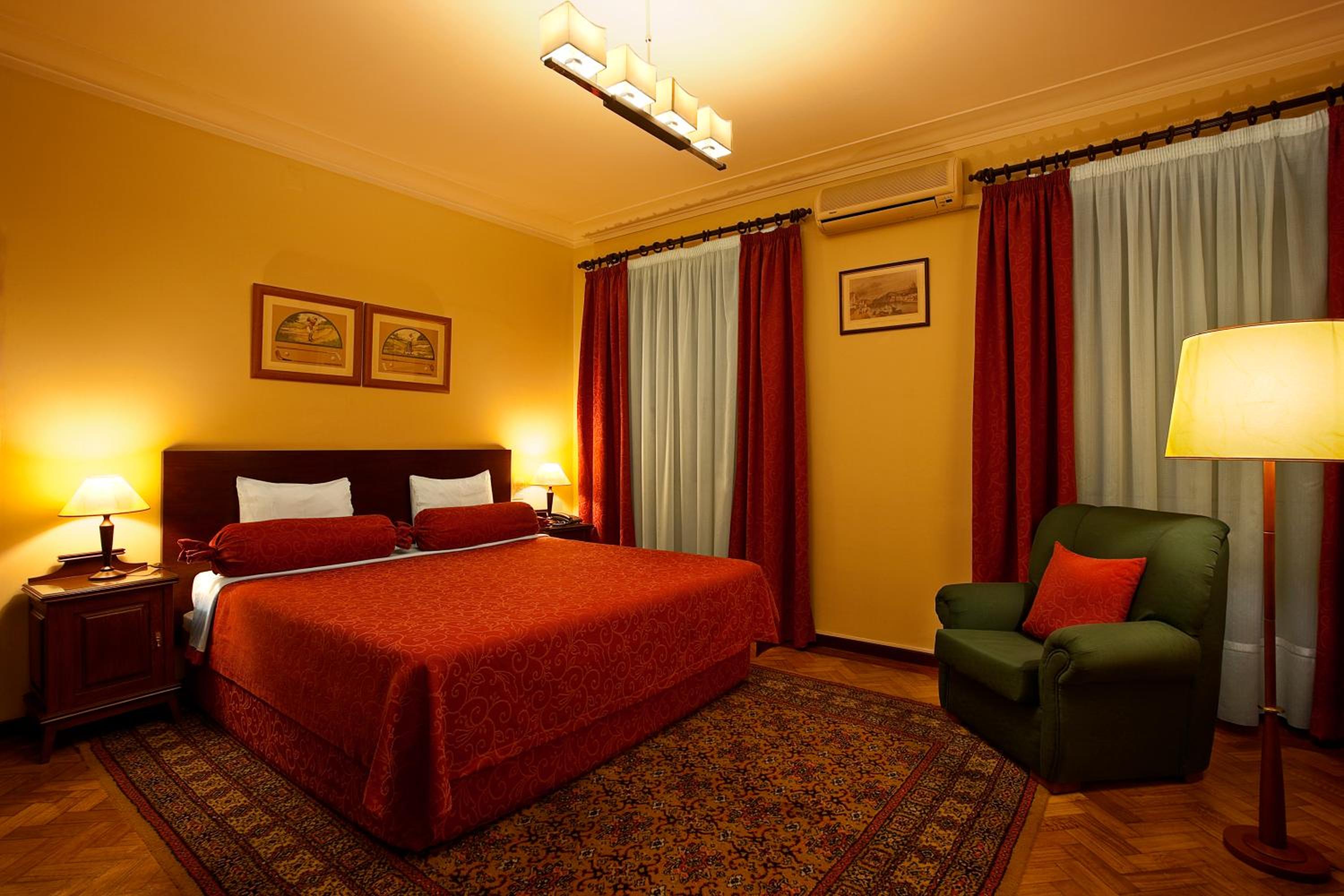 Available room