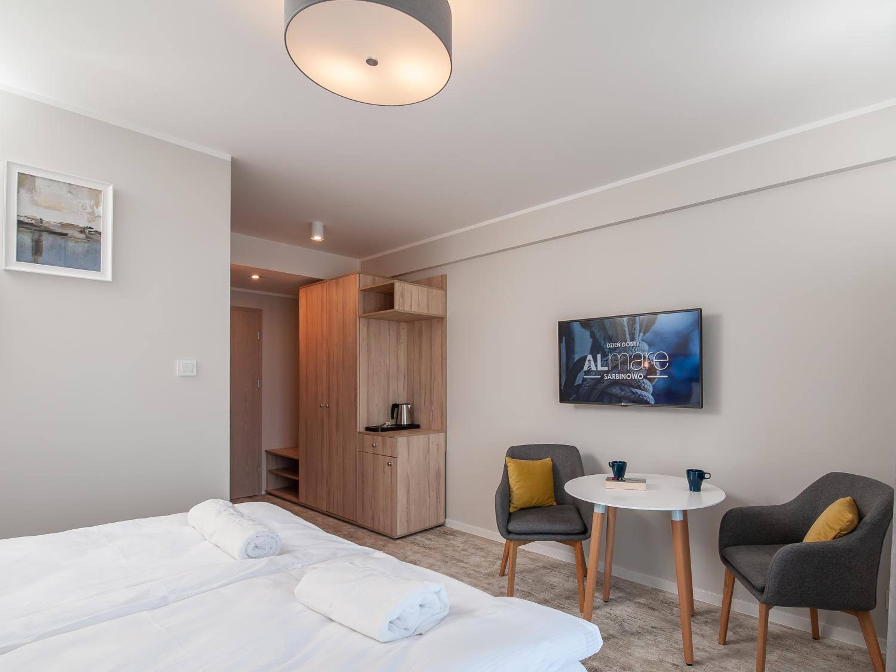 Deluxe Double Room with Balcony and Sea View photo 3