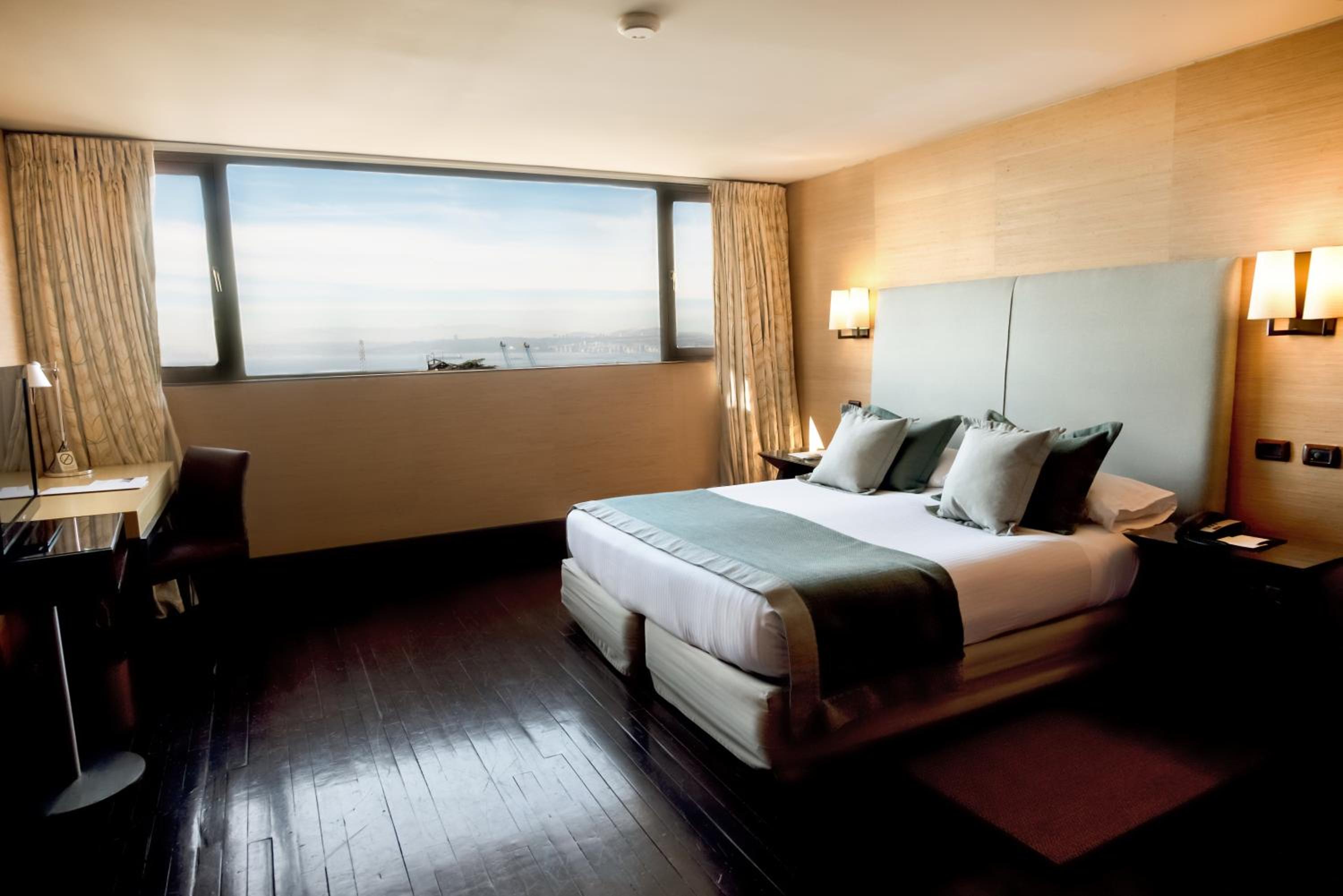 Premium Superior Room photo 2