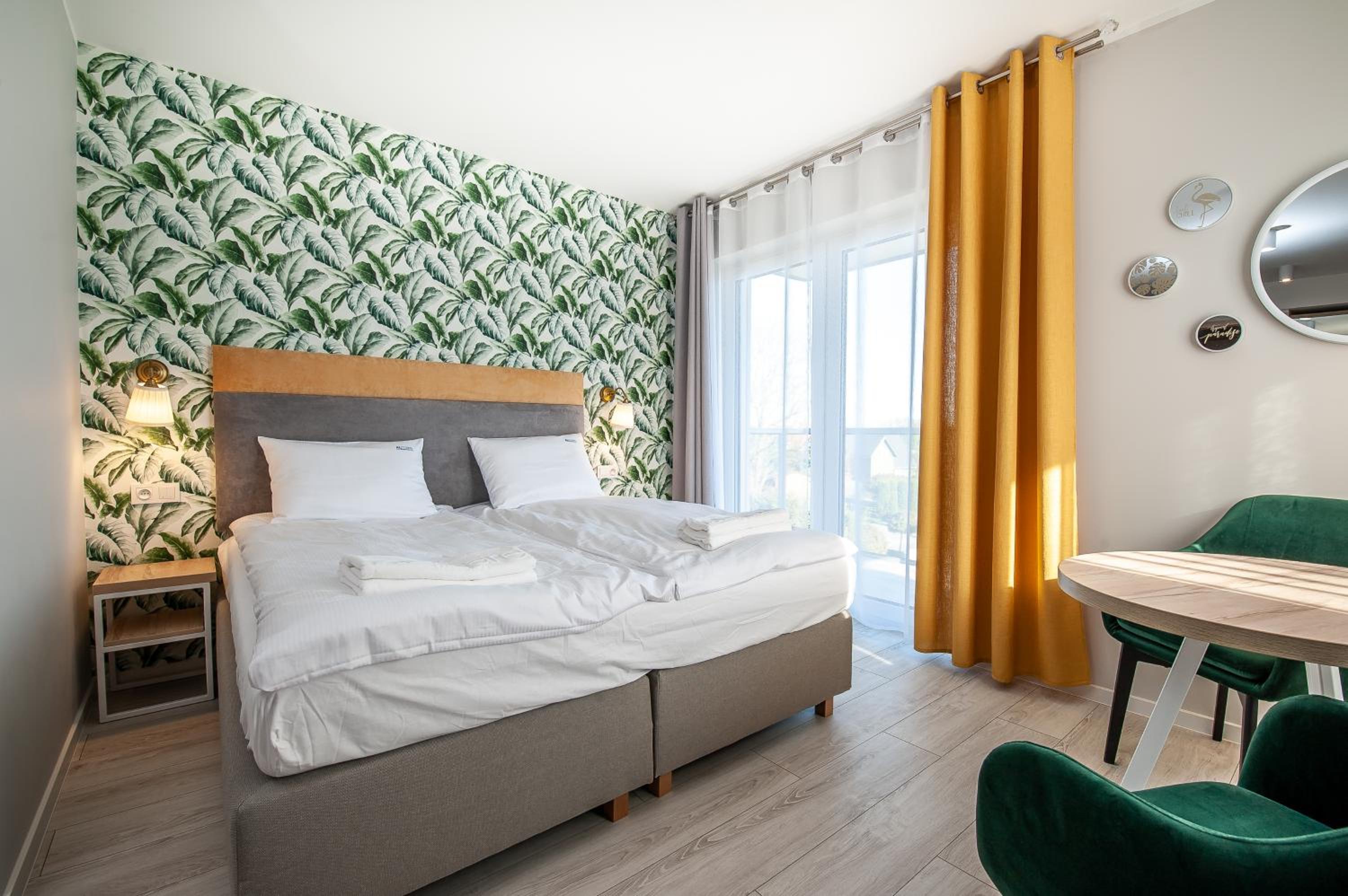 Deluxe Double Room with Balcony photo 2