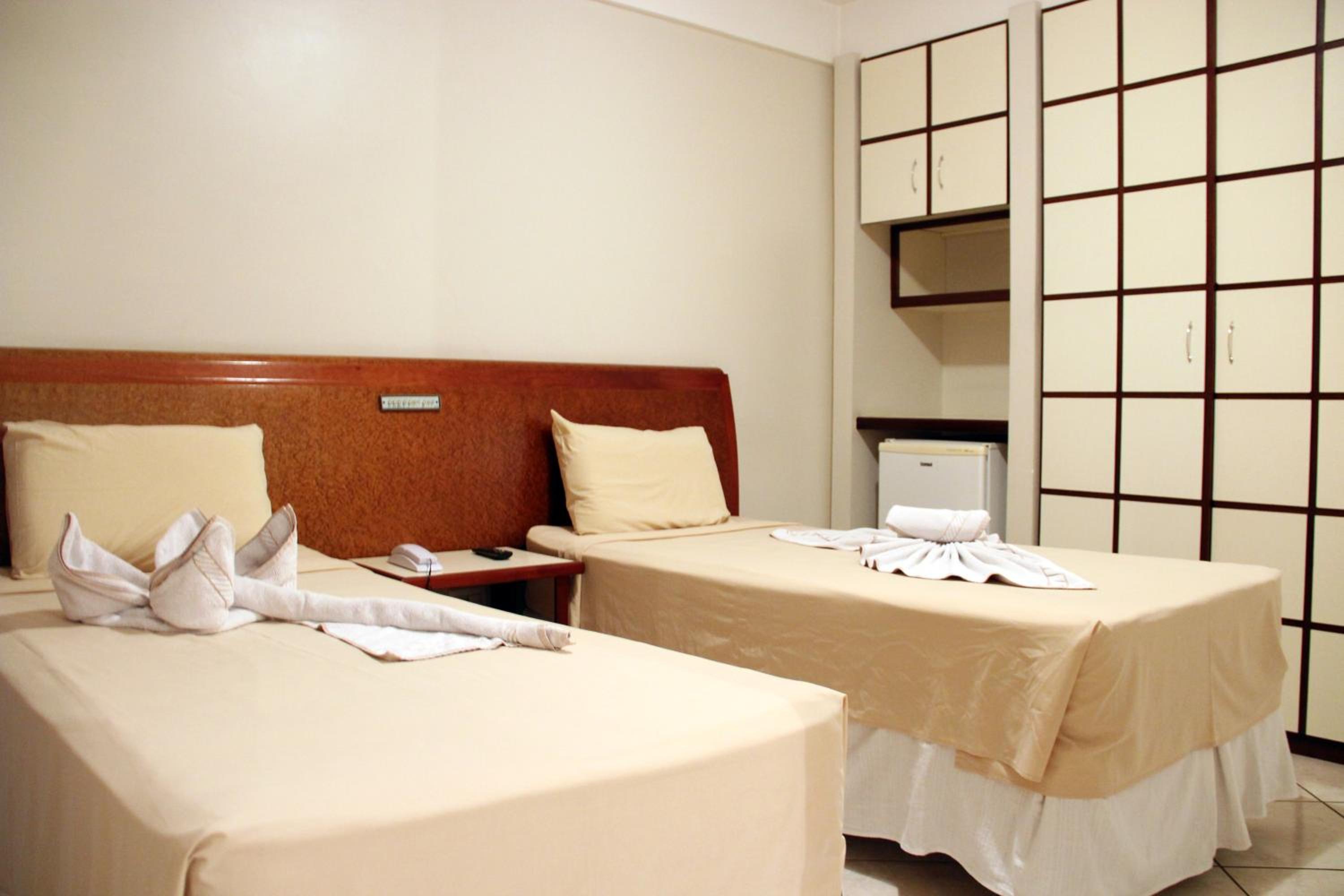 Standard Twin Room photo 3