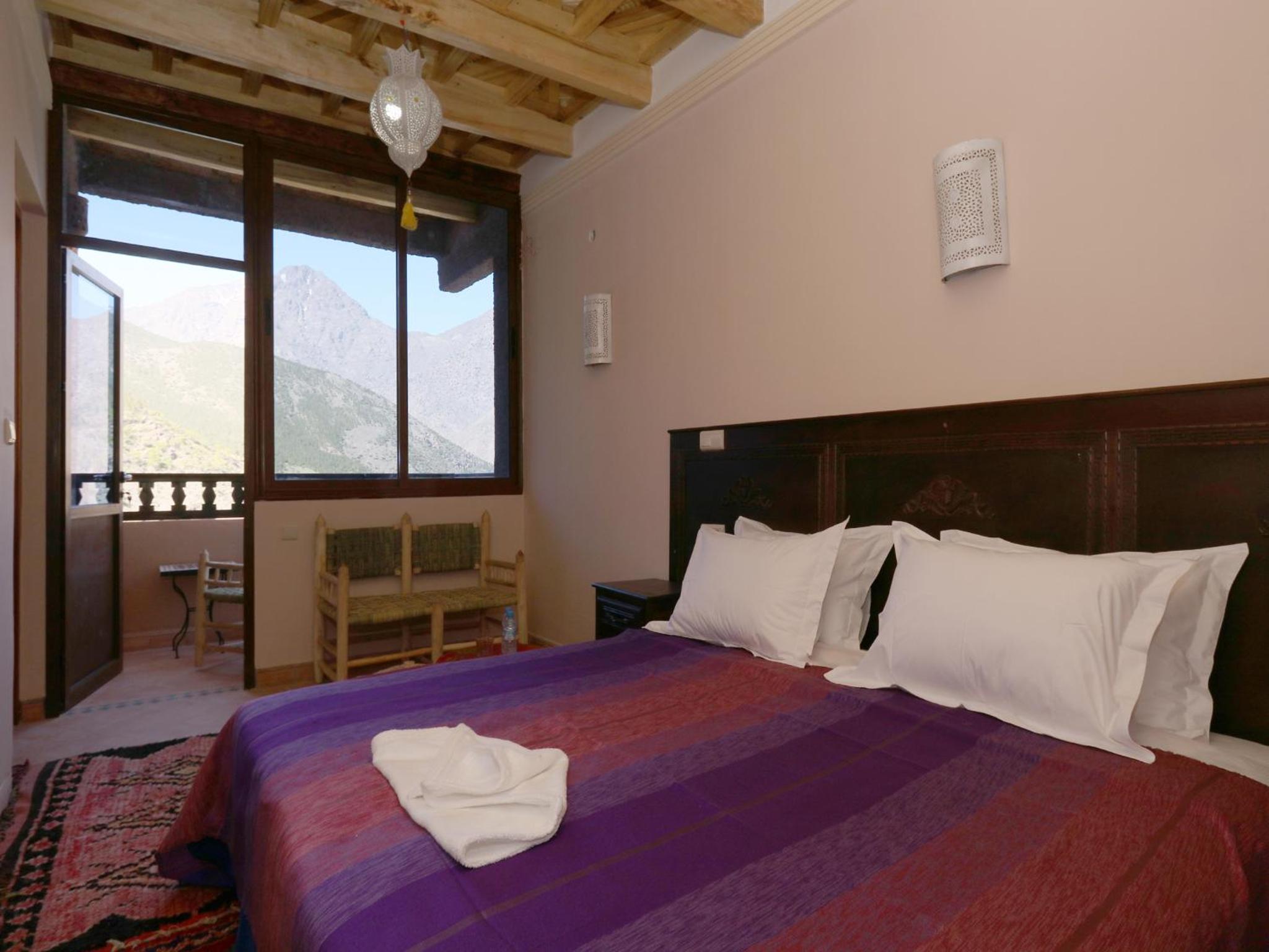 Double or Twin Room with Balcony - Photo 13