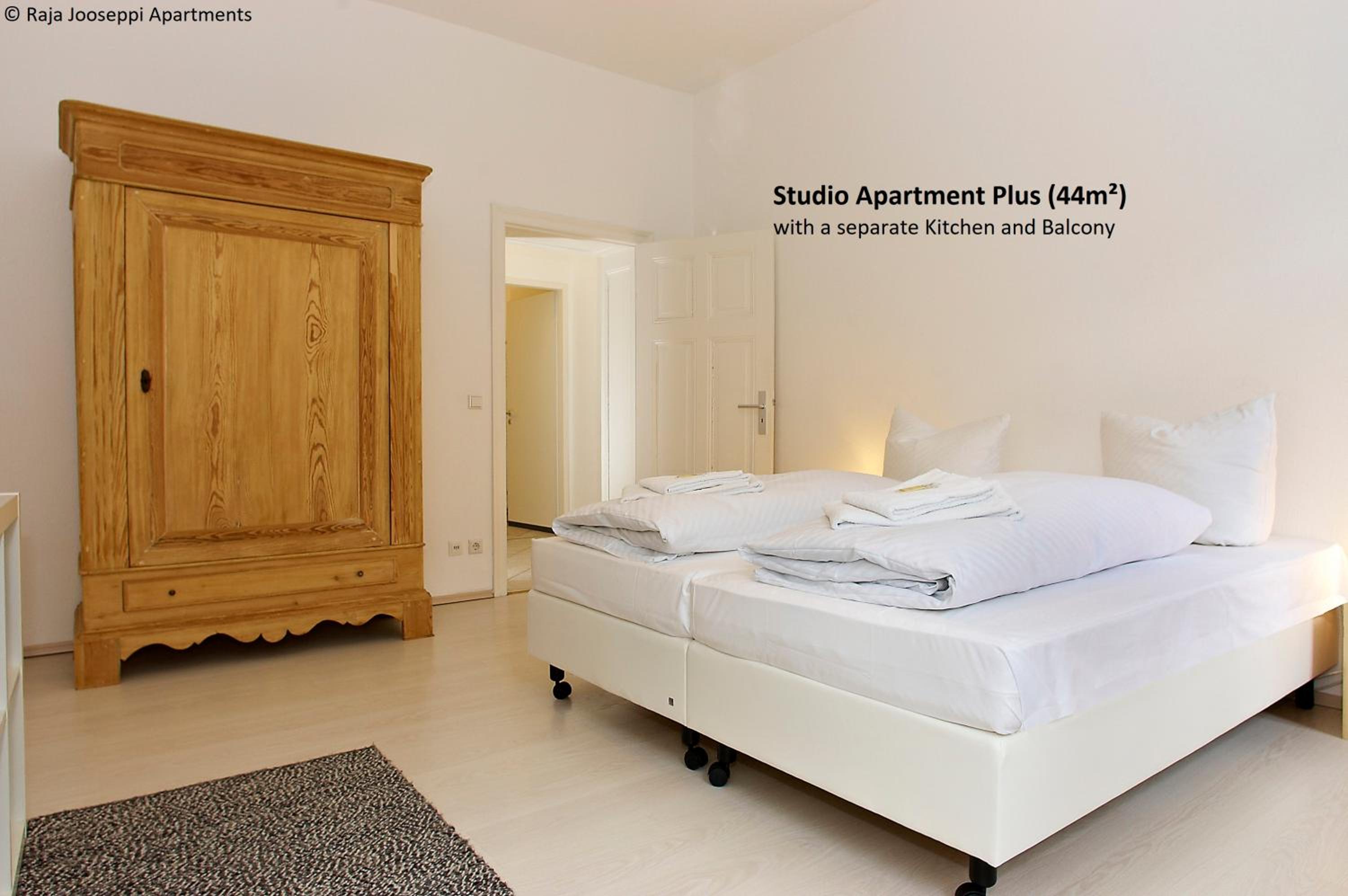 One-Bedroom Apartment photo 1