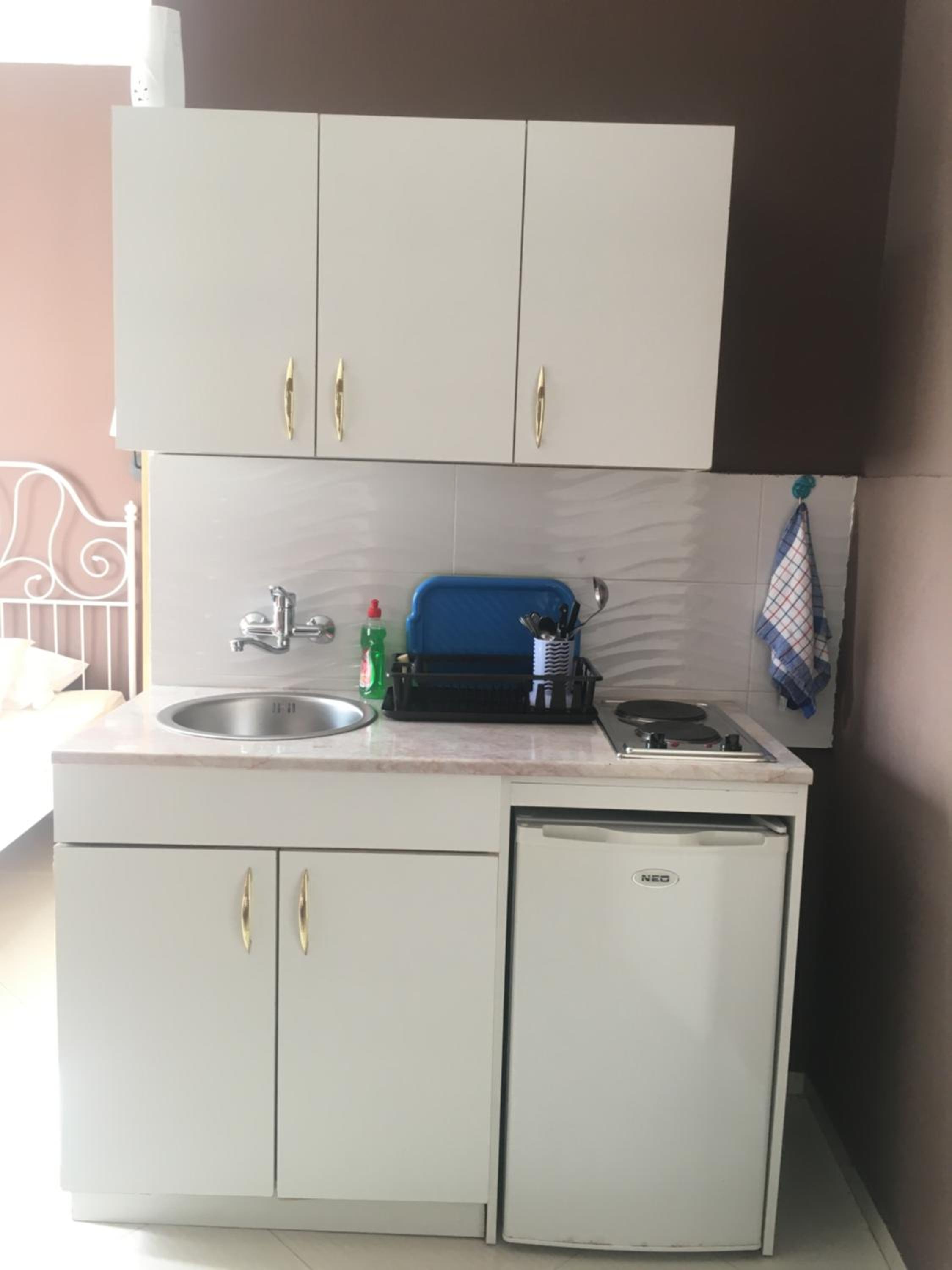 Studio Apartment - Photo 10