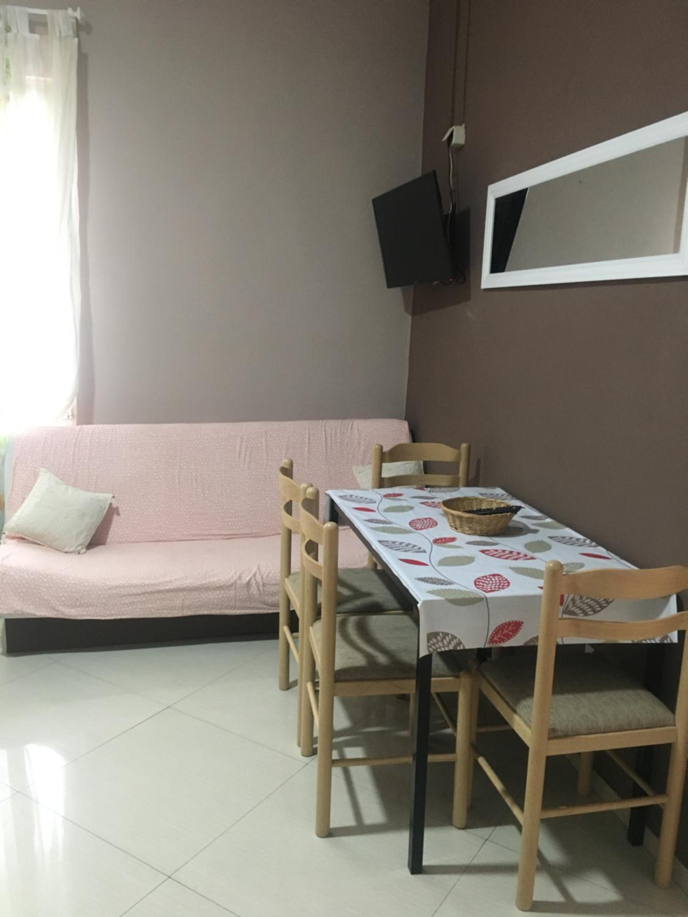 Studio Apartment - Photo 3
