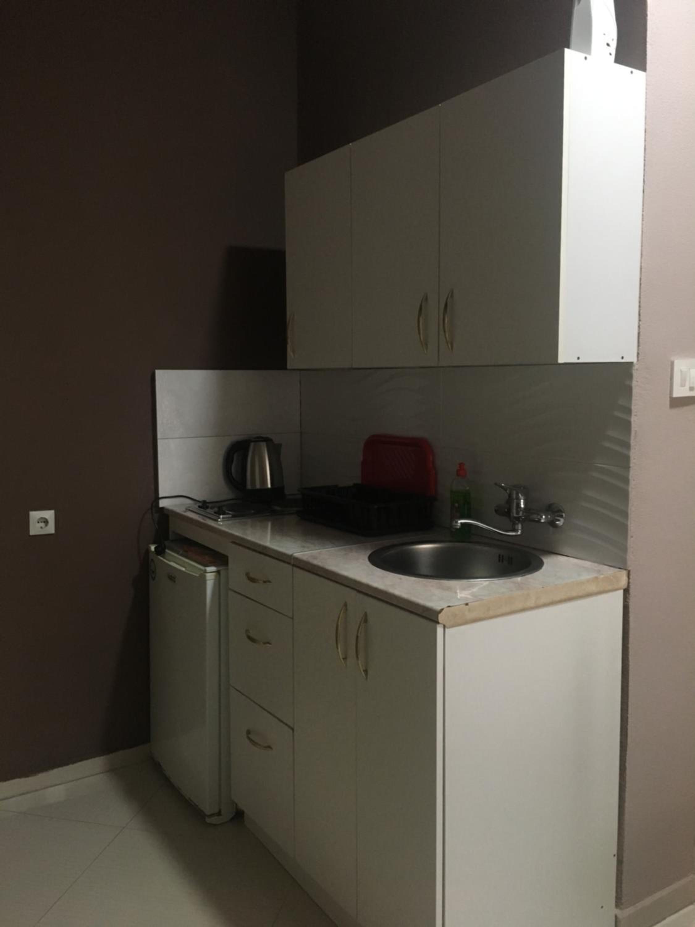 Studio Apartment - Photo 7