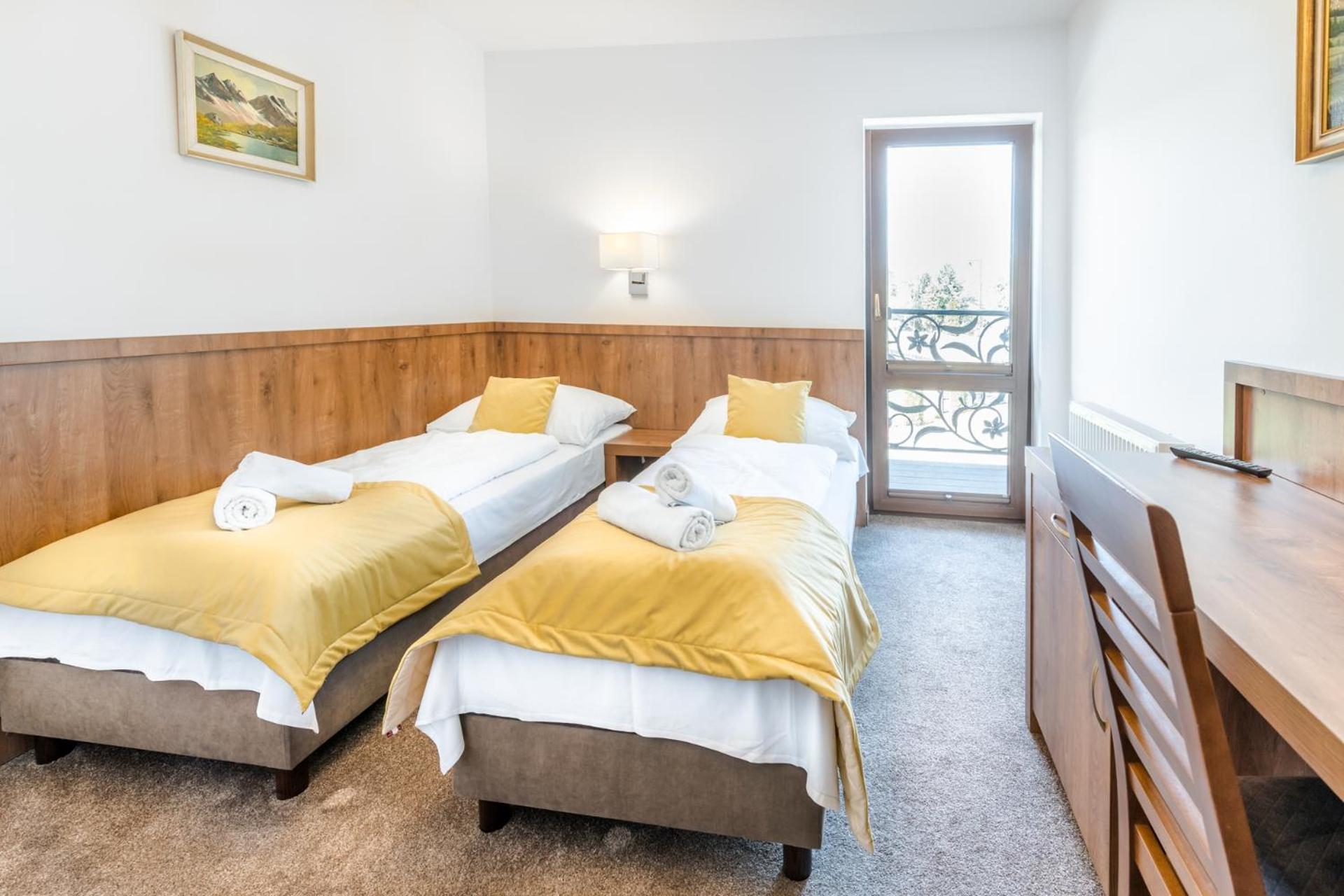 Small Double or Twin Room photo 1