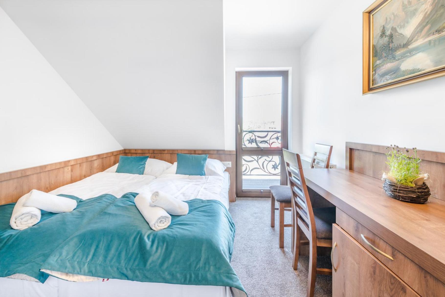 Small Double or Twin Room photo 2