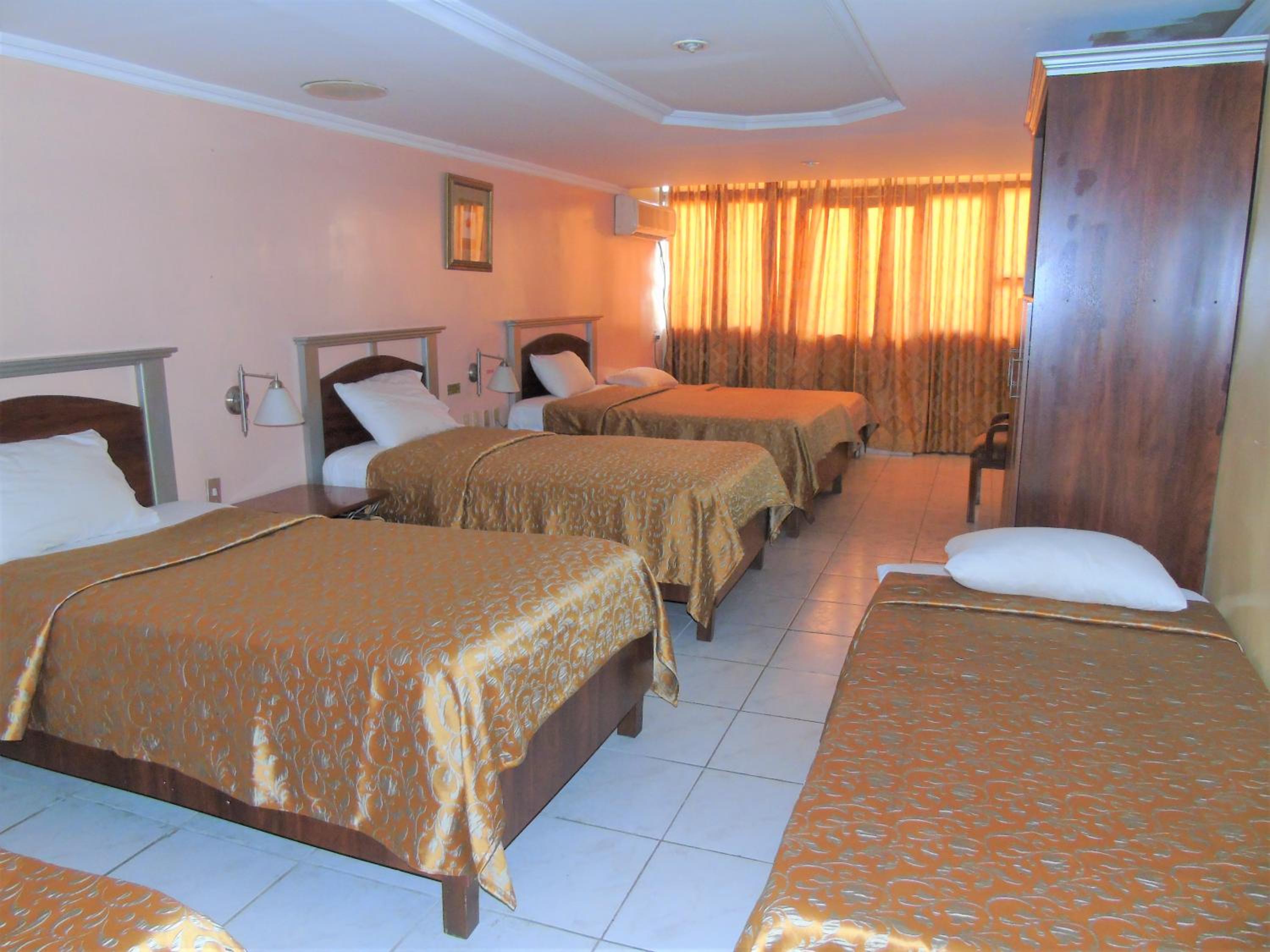 Standard Quadruple Room photo 1