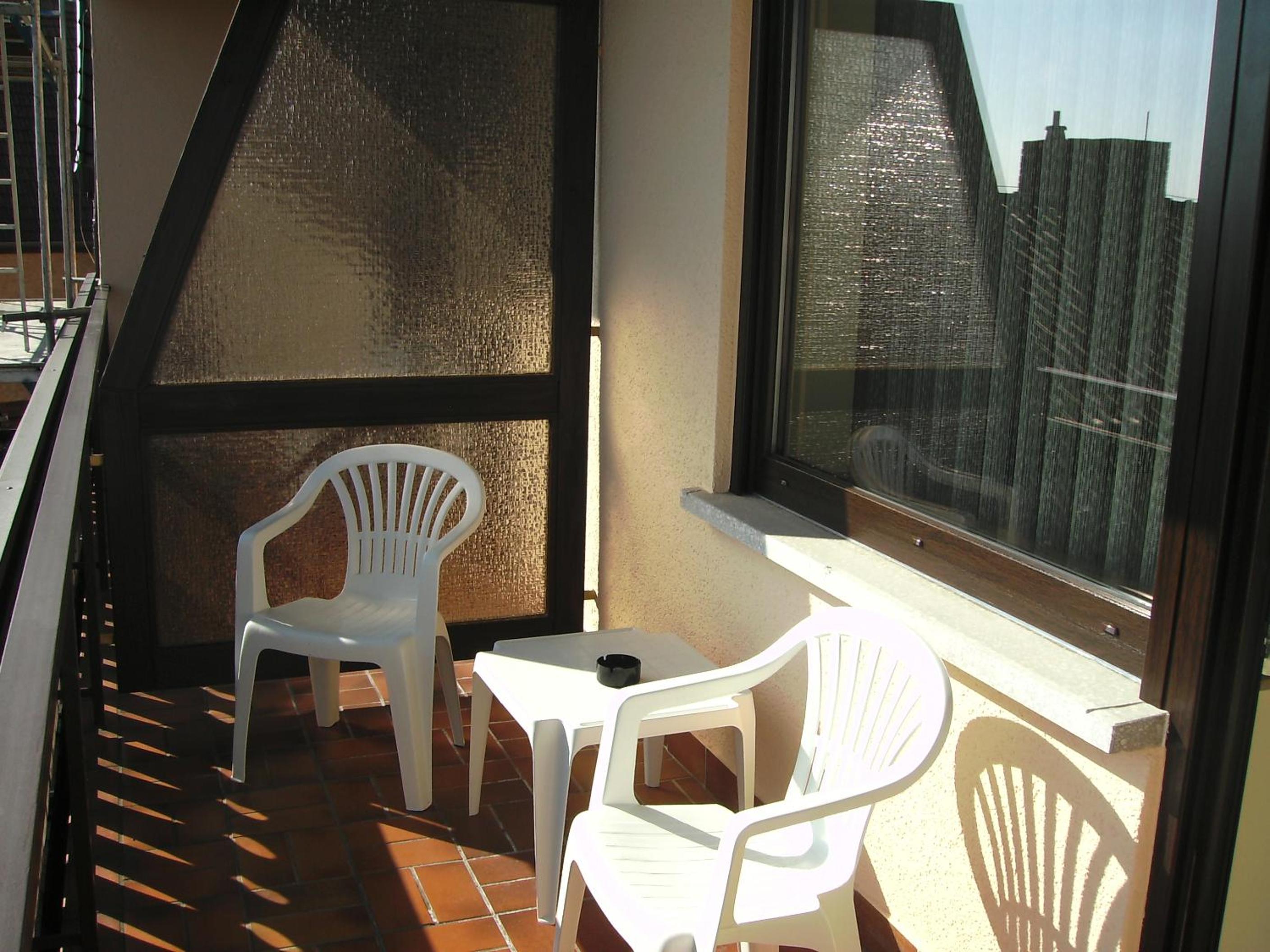 Double Room - Photo 9
