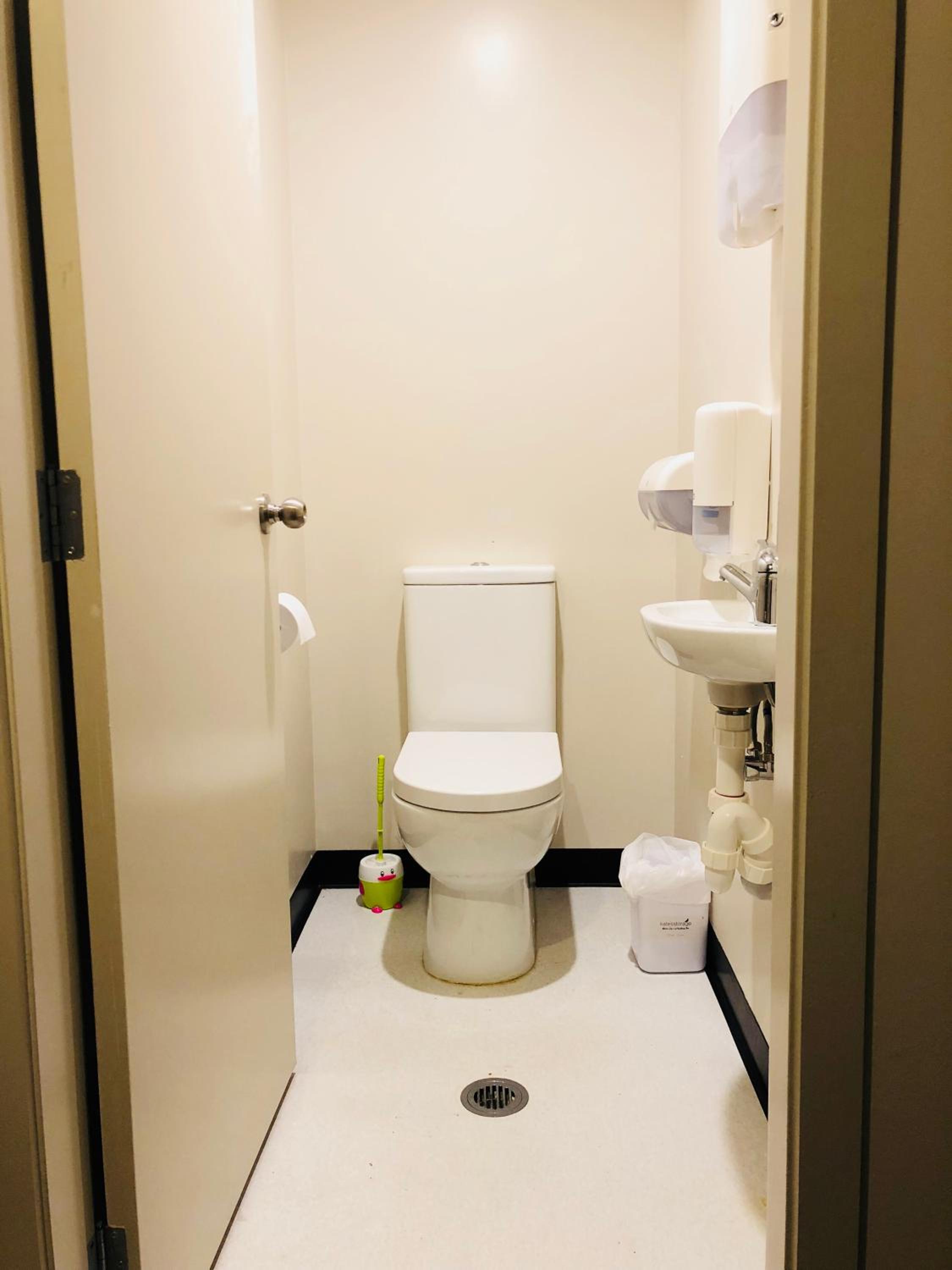 Double Room with Shower photo 3