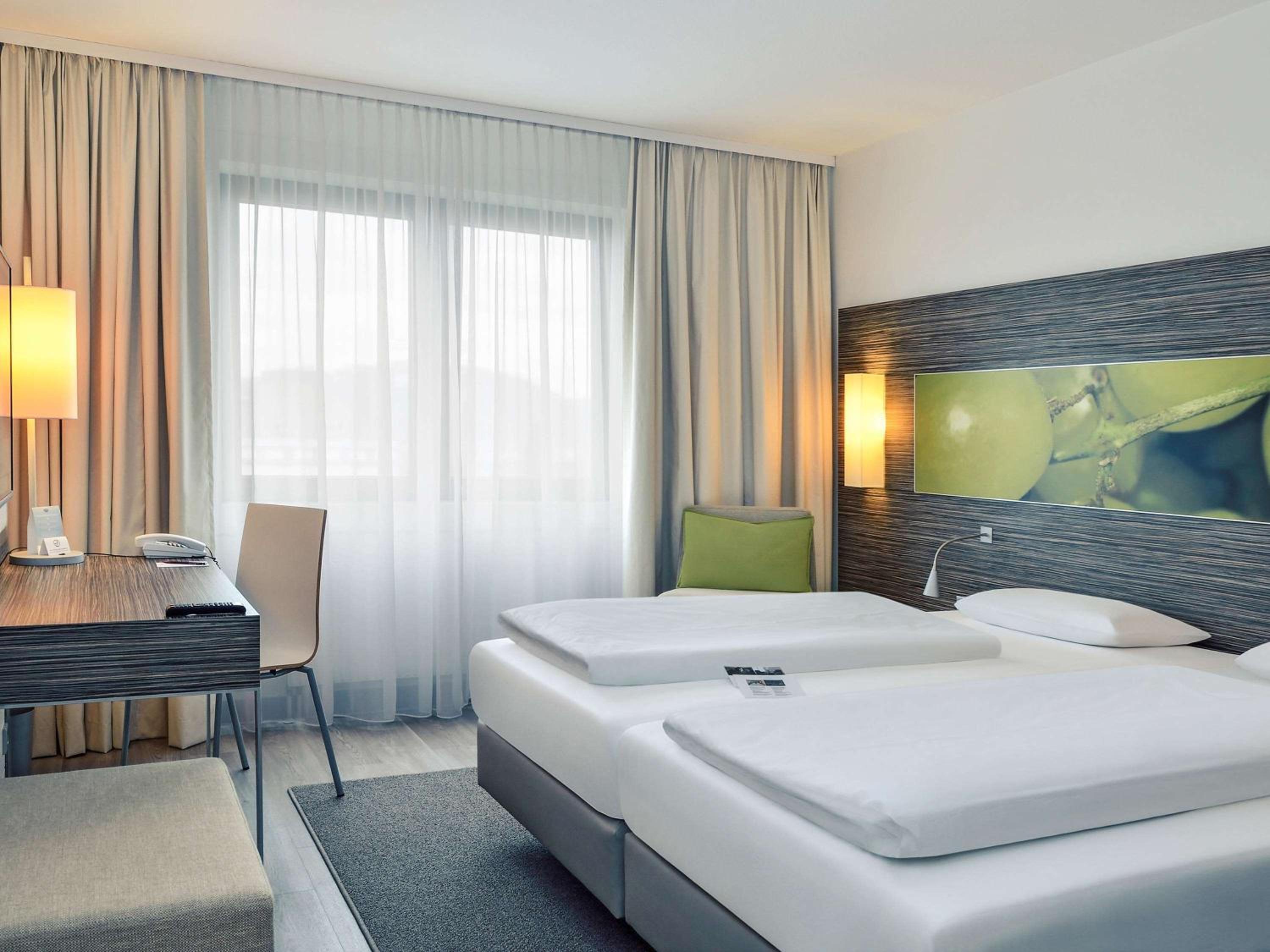 Standard Twin Room - Photo 1