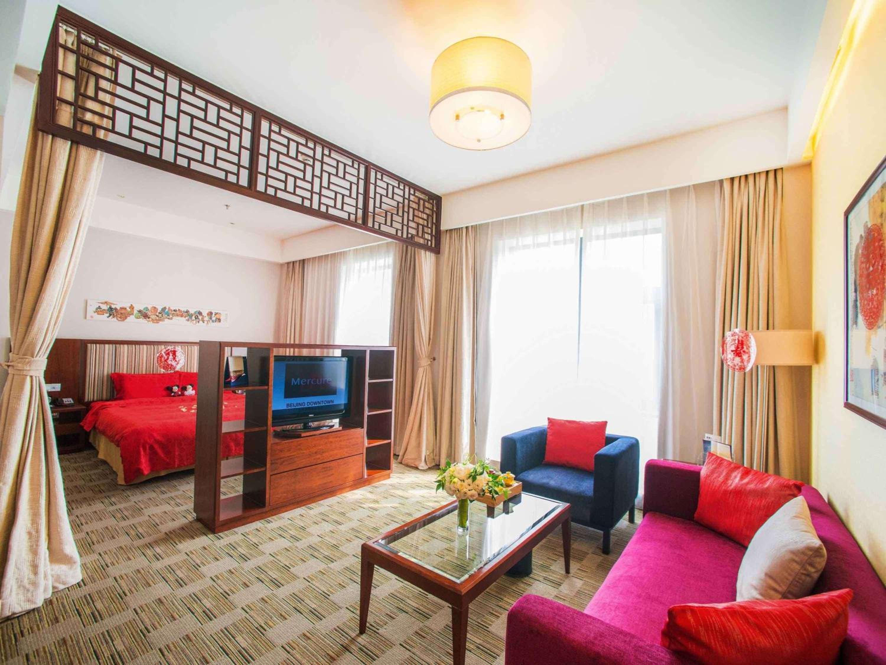 Junior King Suite photo 1